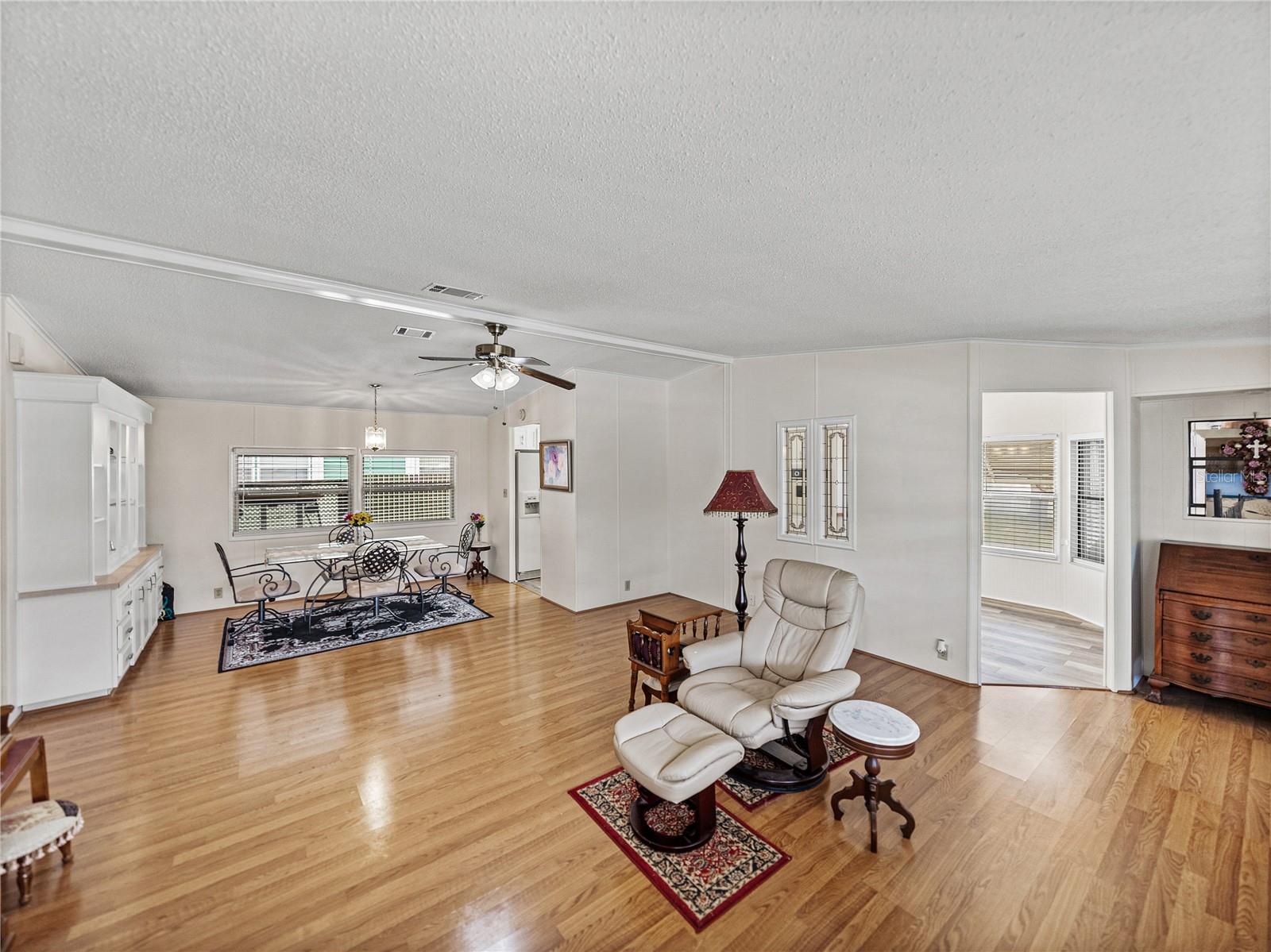 Image 7 of 54 For 1823 Sherwood Hill Drive