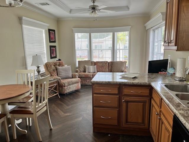 Image 5 of 14 For 2414 Limewood Avenue