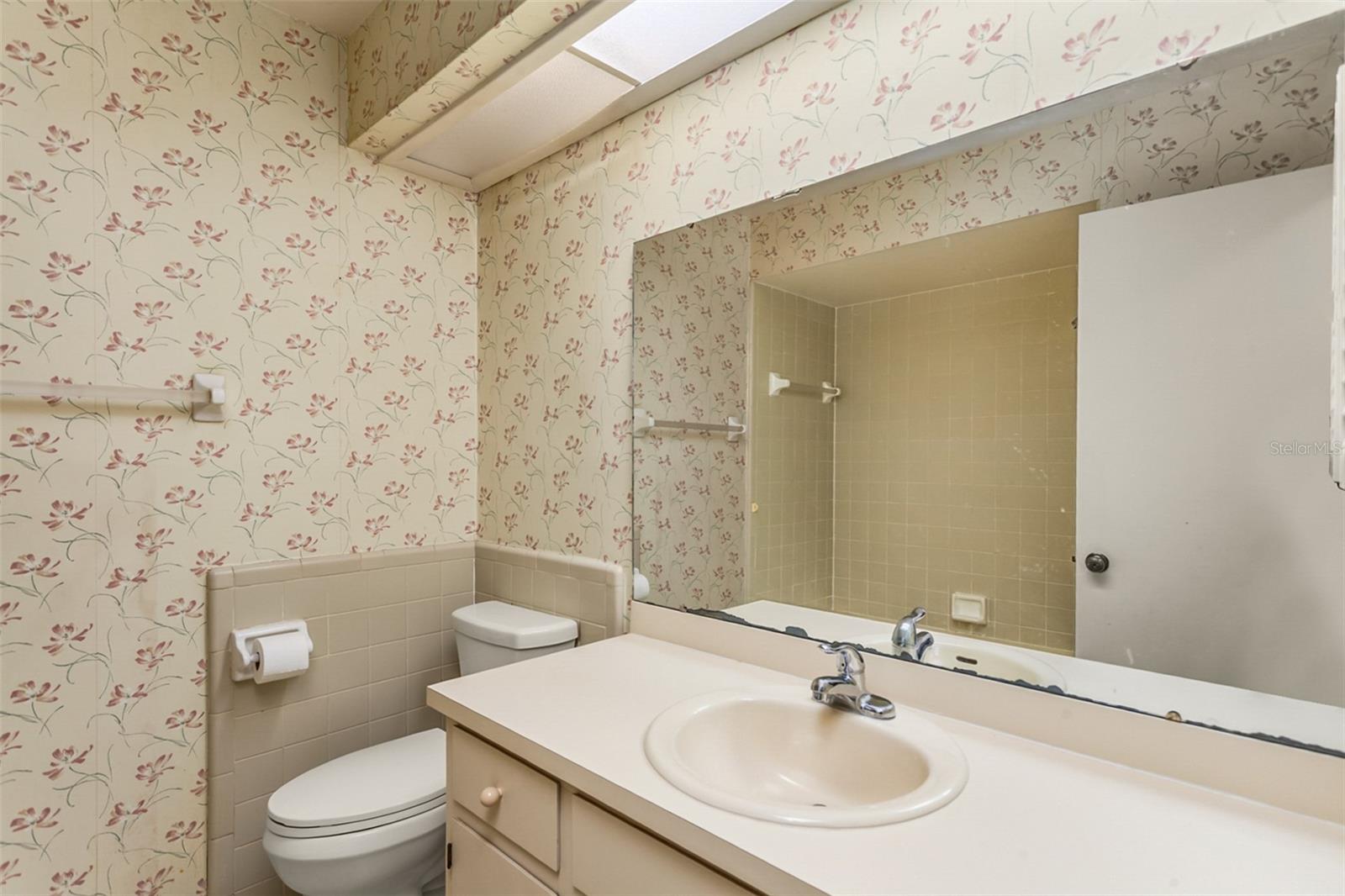 Image 11 of 23 For 697 Broadmoor Circle