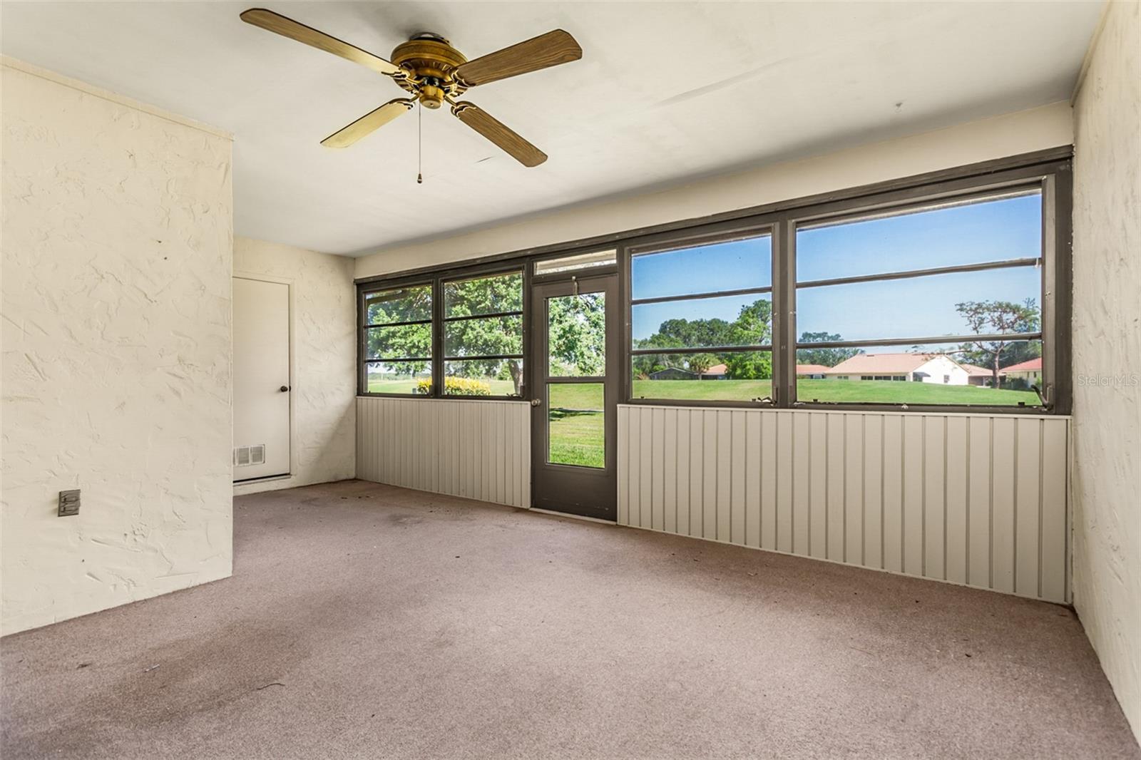 Image 3 of 23 For 697 Broadmoor Circle