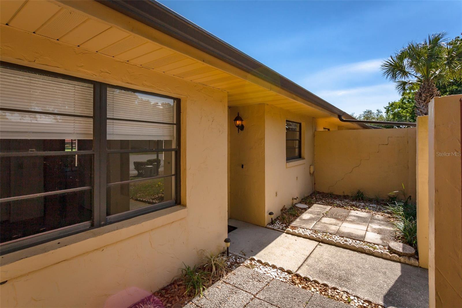 Image 4 of 23 For 697 Broadmoor Circle