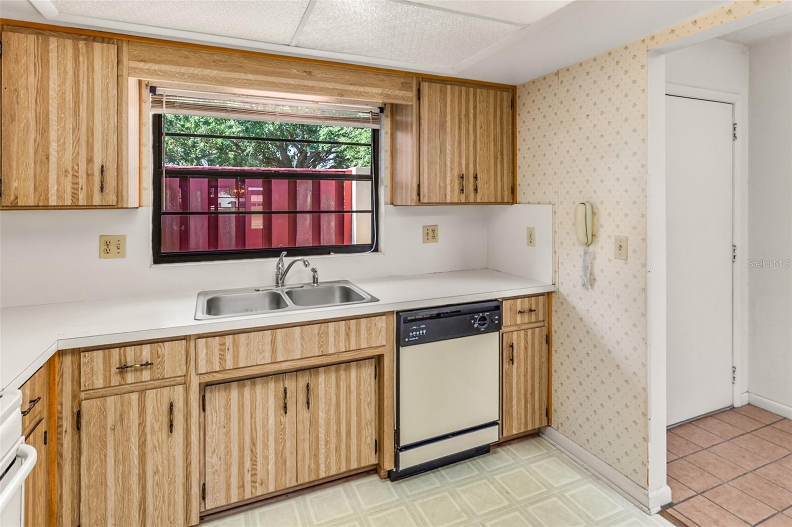 Image 8 of 23 For 697 Broadmoor Circle