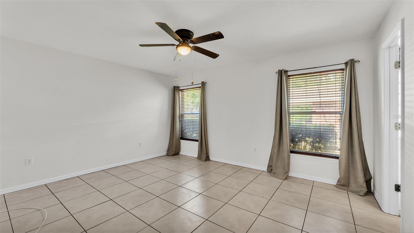 Image 16 of 45 For 1055 Sunset Avenue