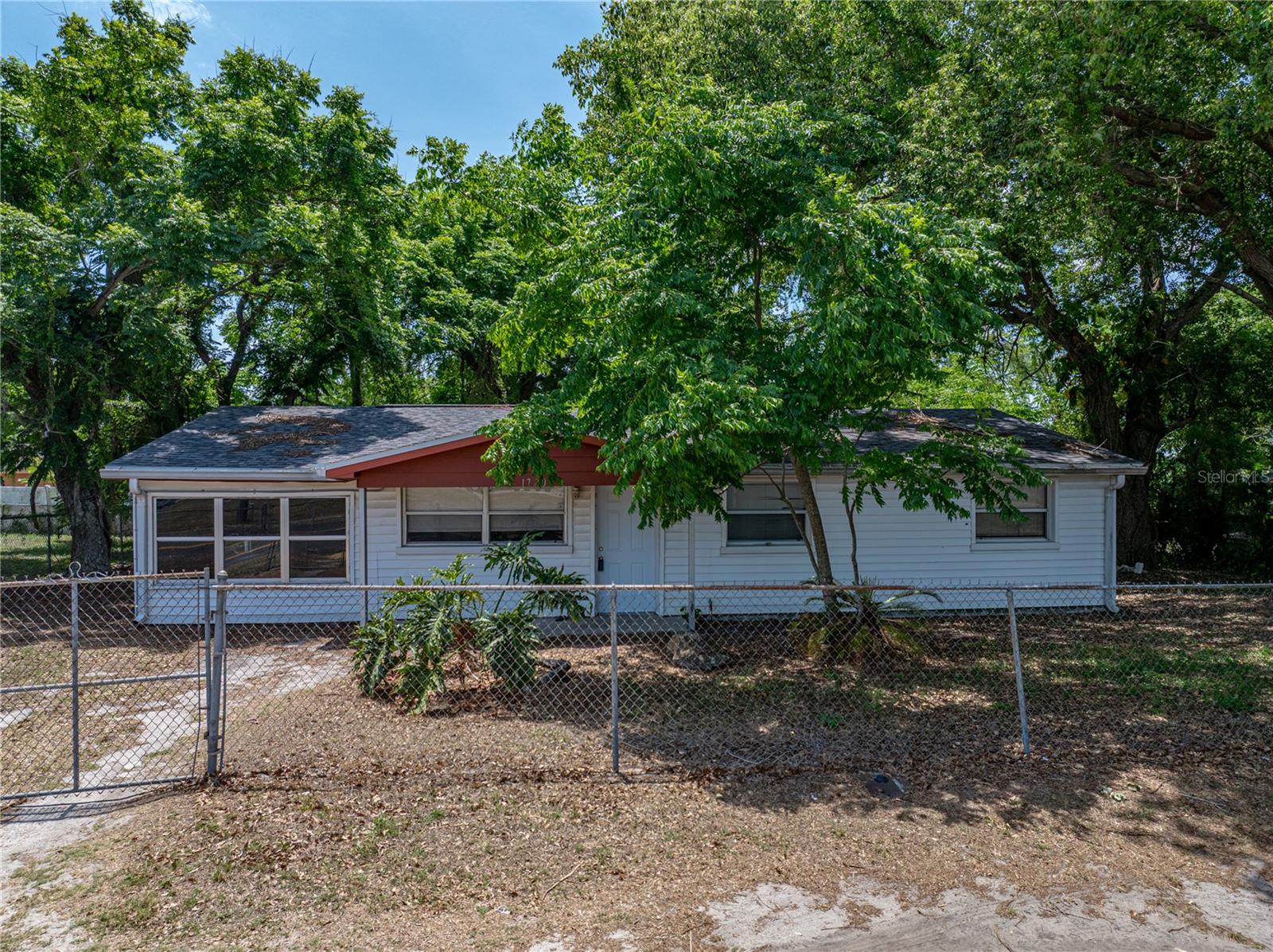 Listing photo id 35 for 1720 Kendrick Lane