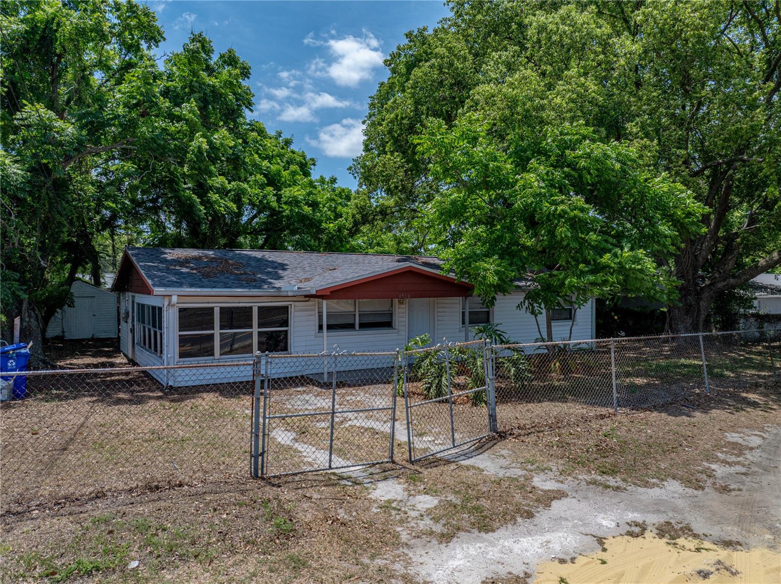 Listing photo id 36 for 1720 Kendrick Lane