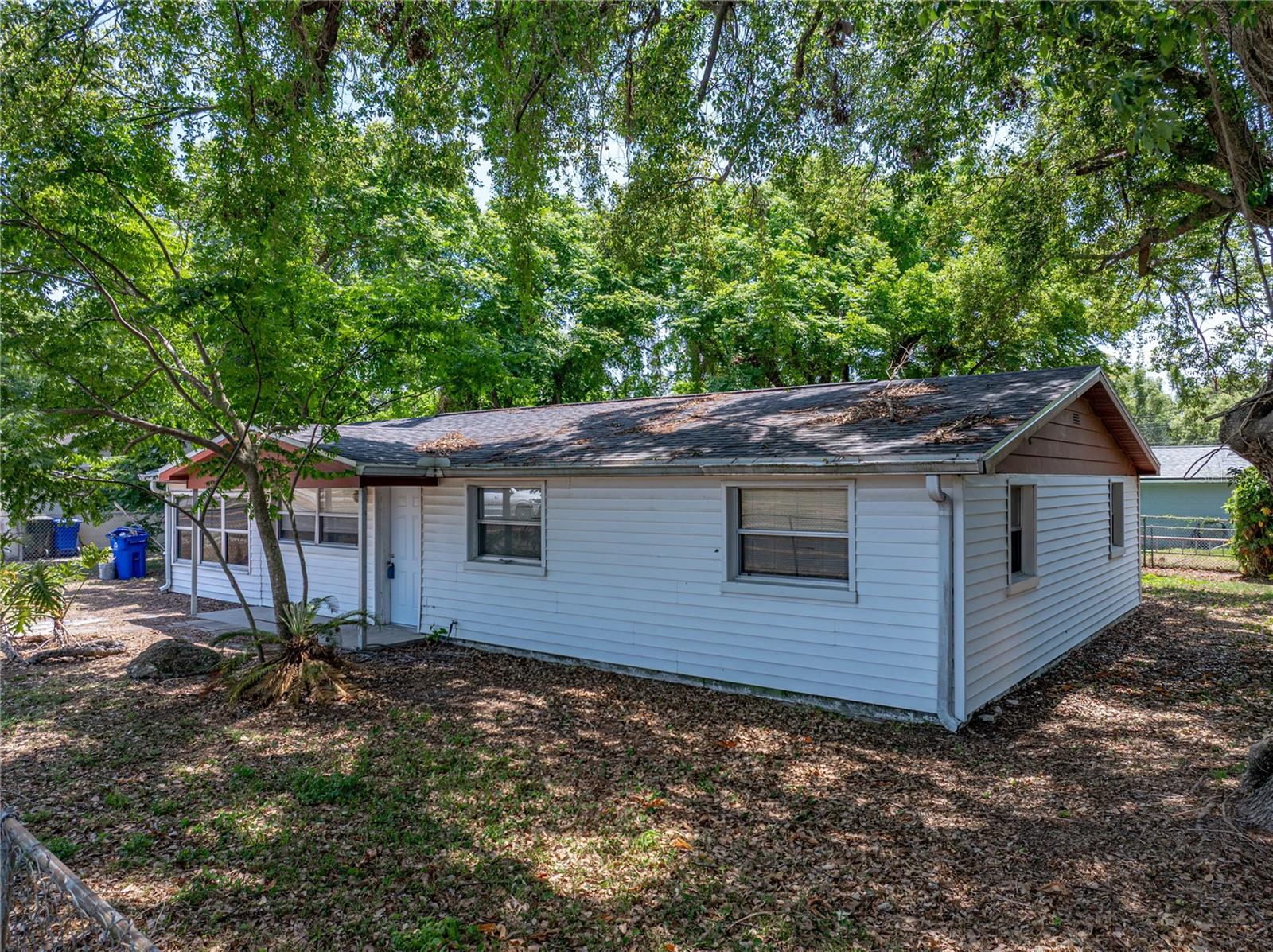 Listing photo id 37 for 1720 Kendrick Lane