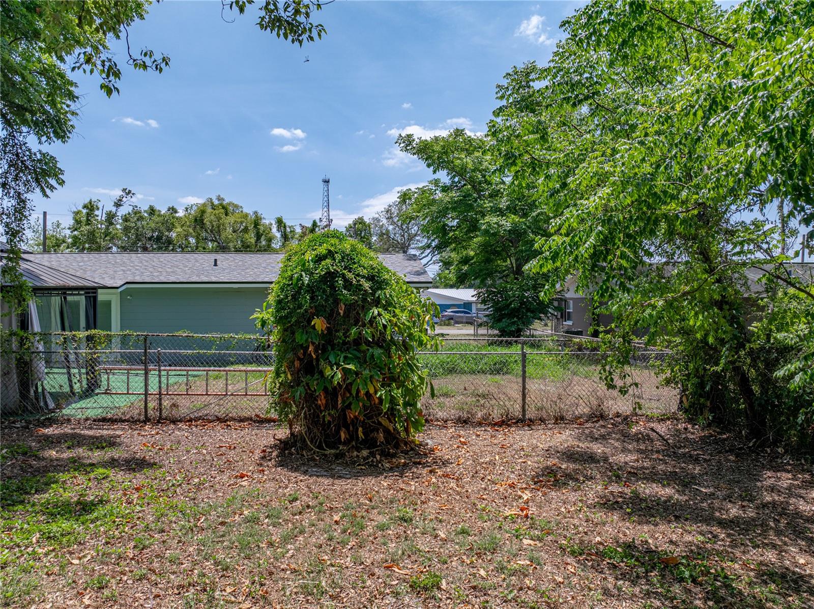 Listing photo id 39 for 1720 Kendrick Lane