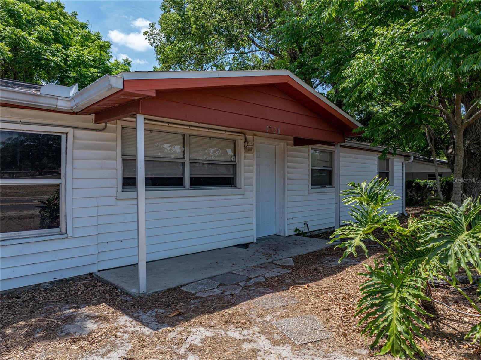Listing photo id 40 for 1720 Kendrick Lane