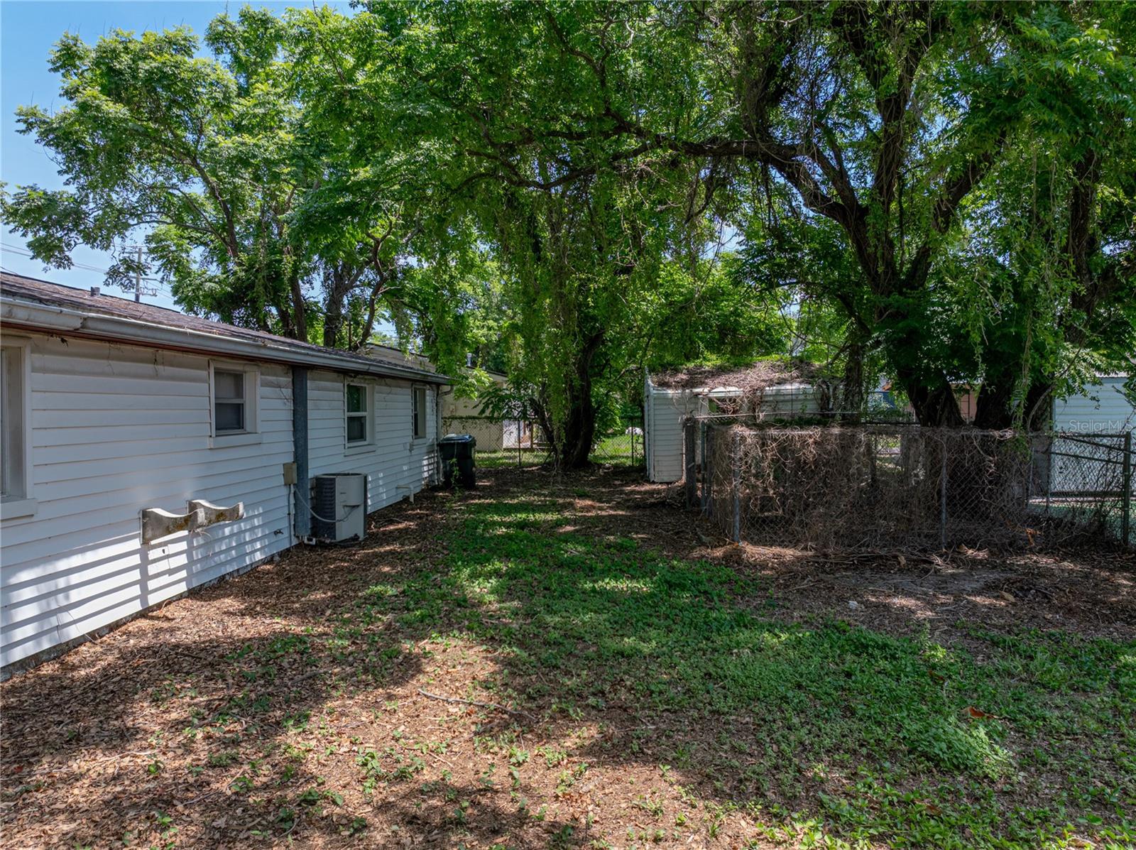 Listing photo id 41 for 1720 Kendrick Lane