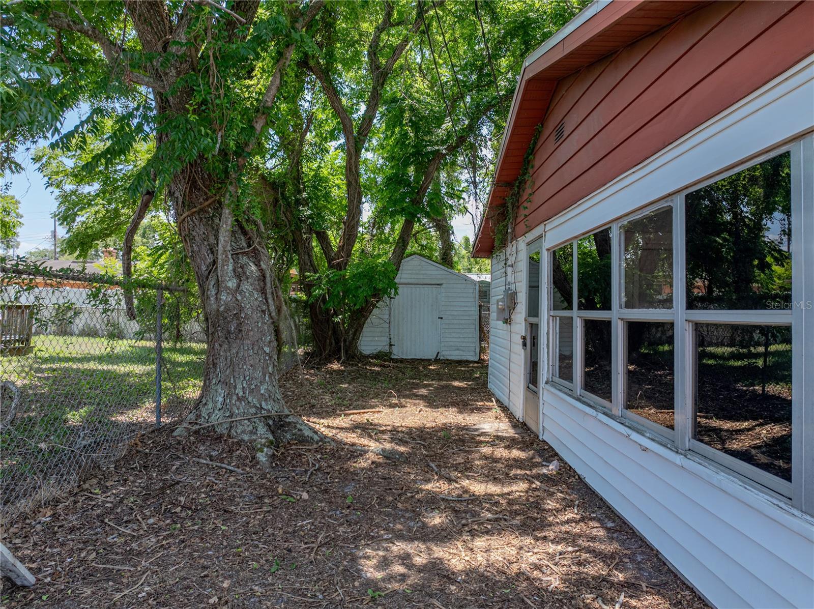 Listing photo id 42 for 1720 Kendrick Lane