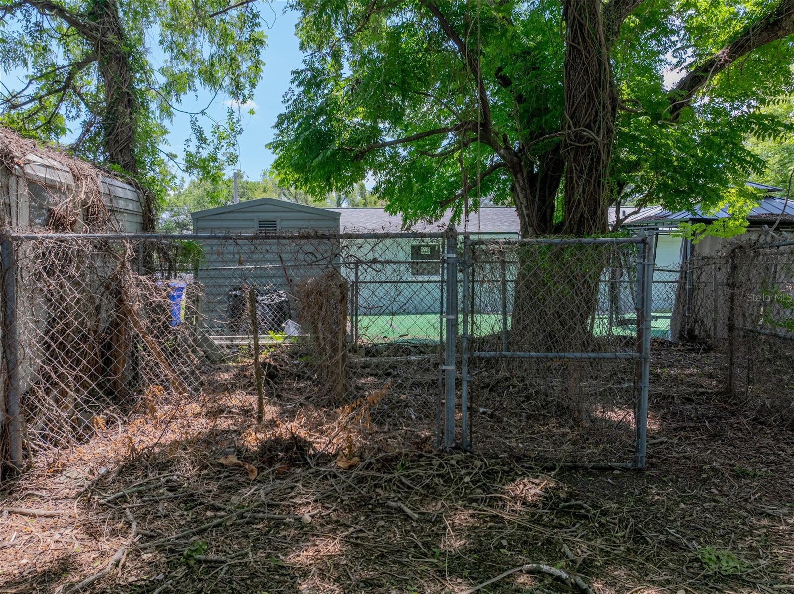 Listing photo id 47 for 1720 Kendrick Lane