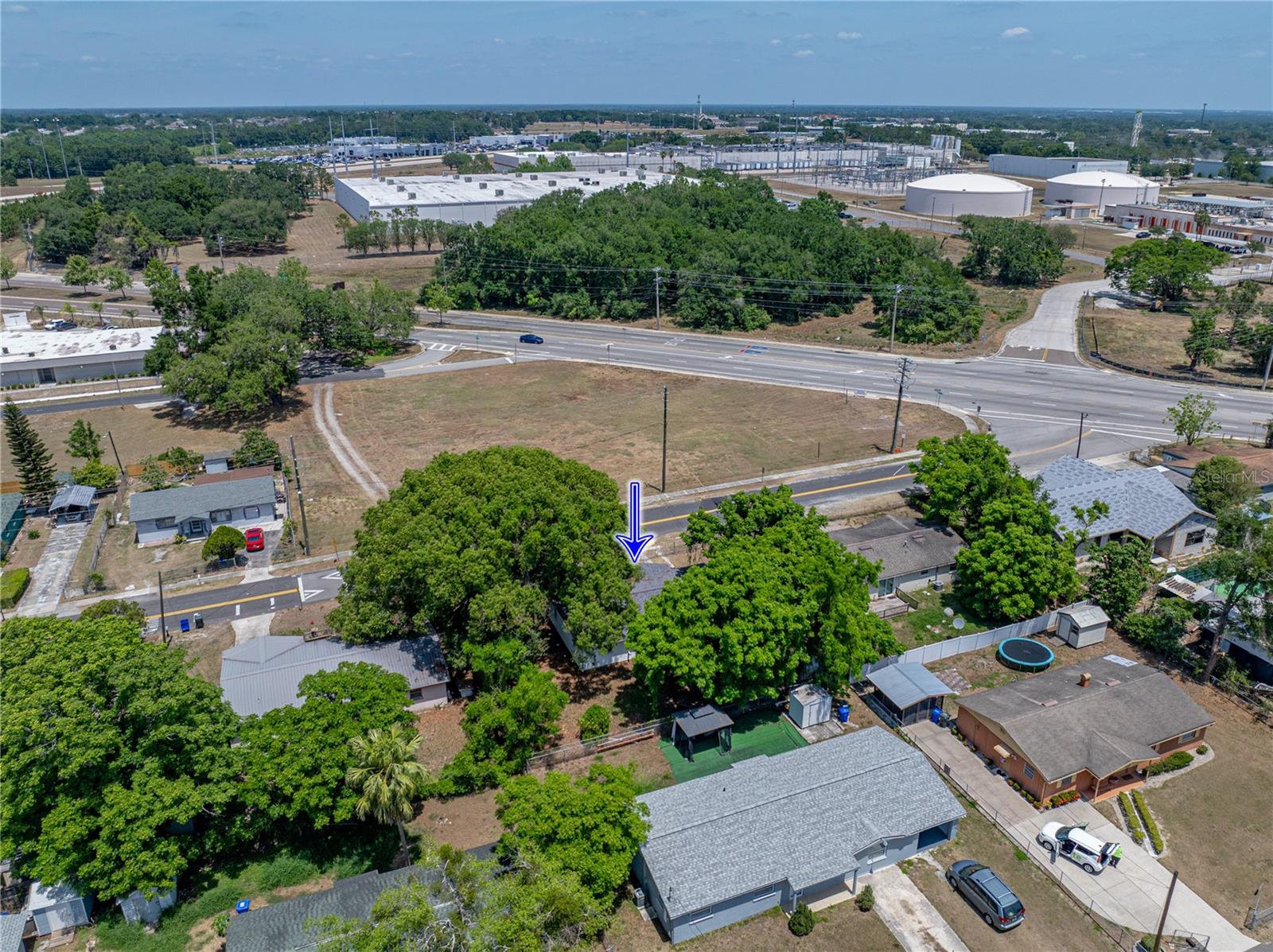 Listing photo id 51 for 1720 Kendrick Lane