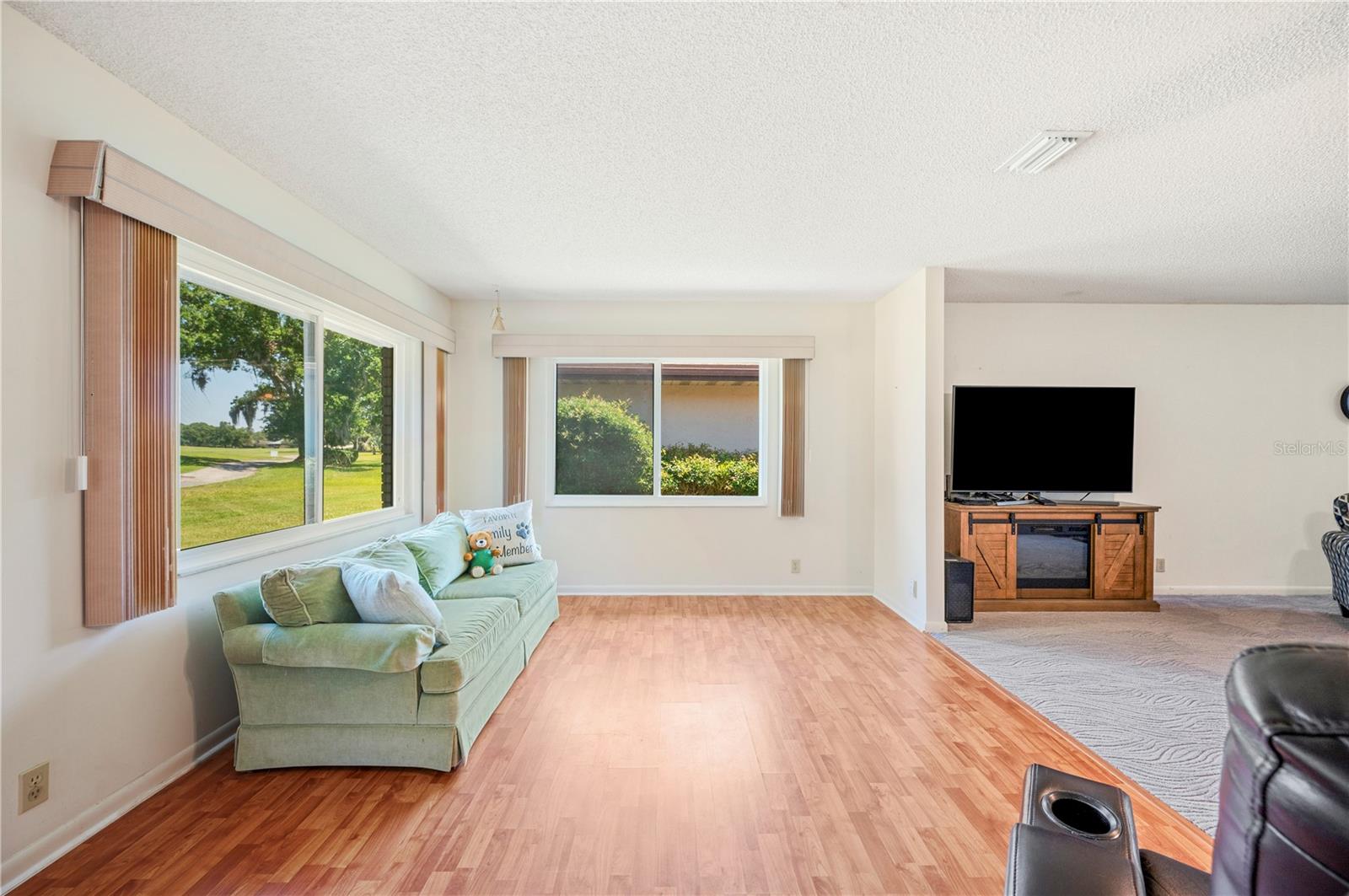 Image 7 of 46 For 375 Troon Court