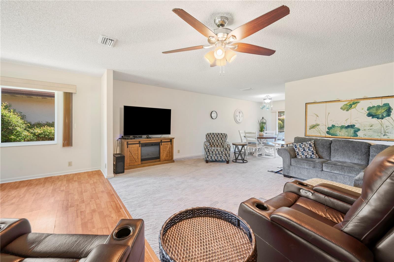Image 9 of 46 For 375 Troon Court