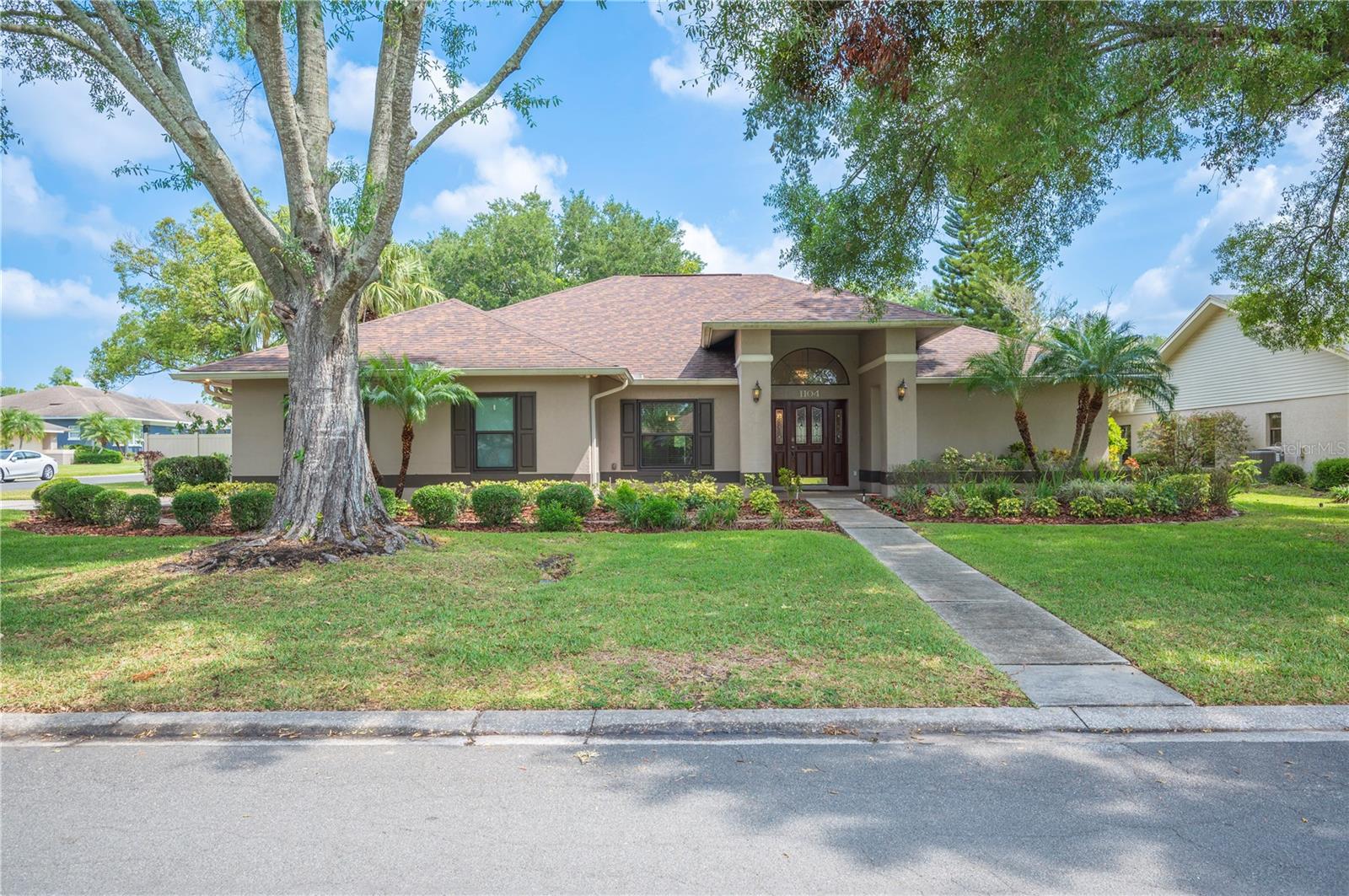 Details for 1104 Kells Court, LAKELAND, FL 33813