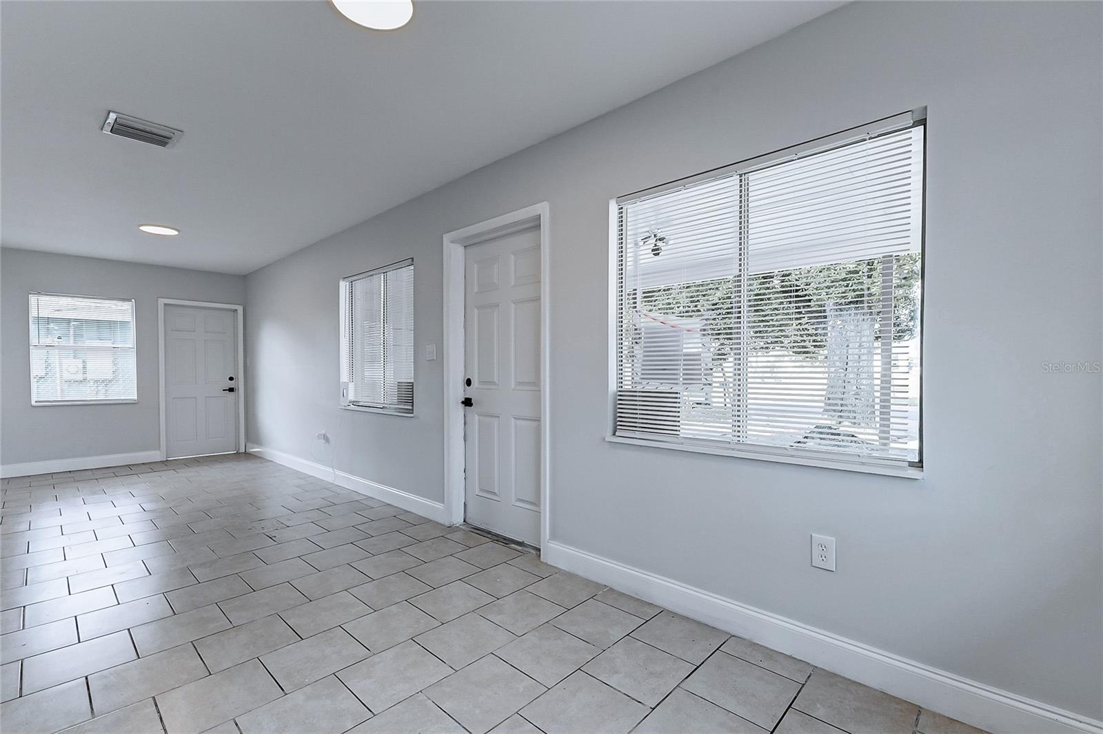 Image 10 of 24 For 1928 3rd Street Ne