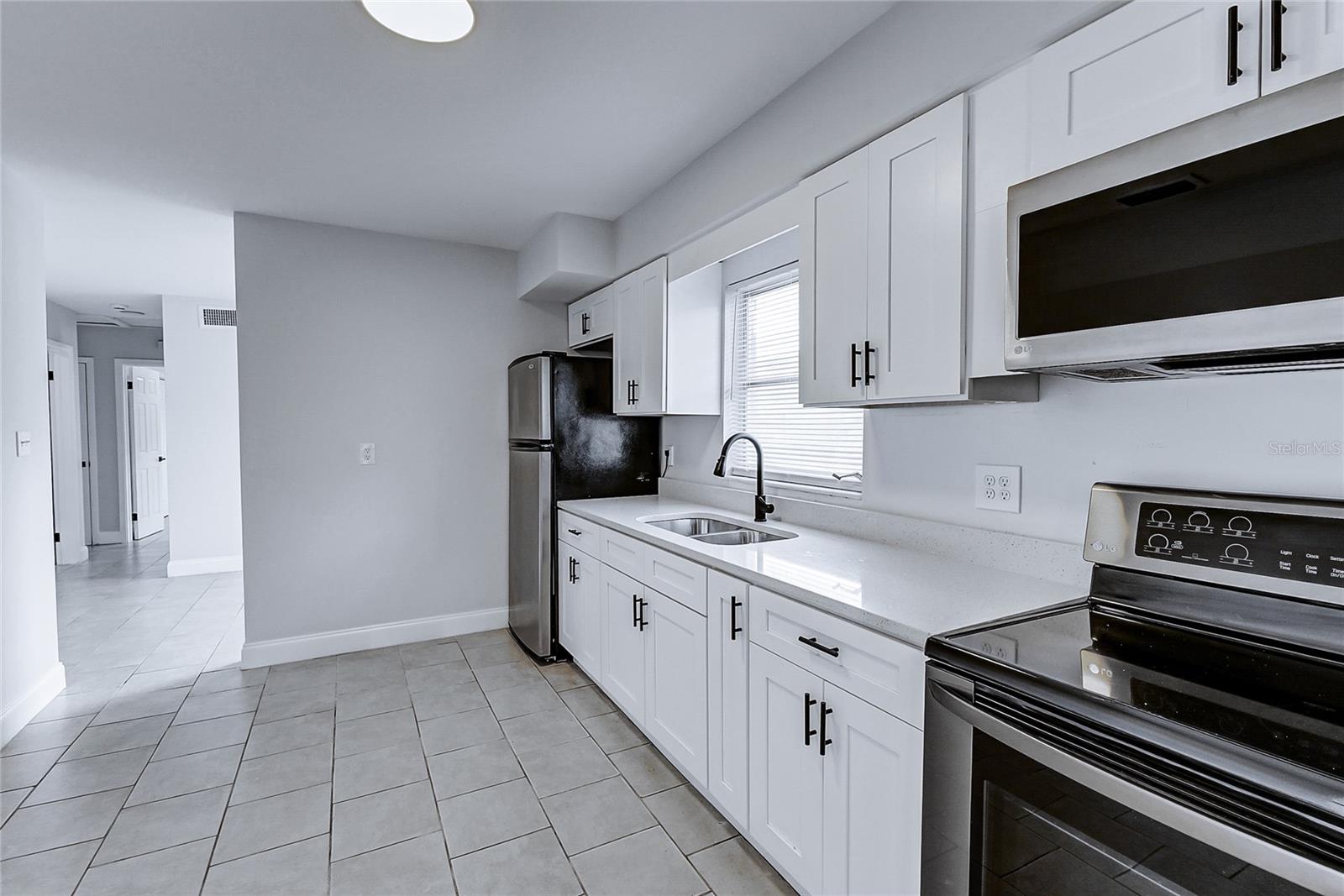Image 13 of 24 For 1928 3rd Street Ne