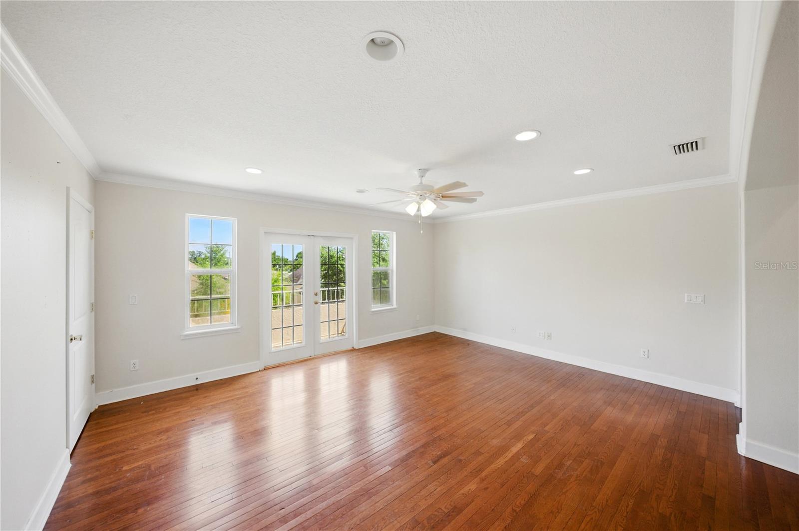 Image 21 of 48 For 134 Hickory Drive