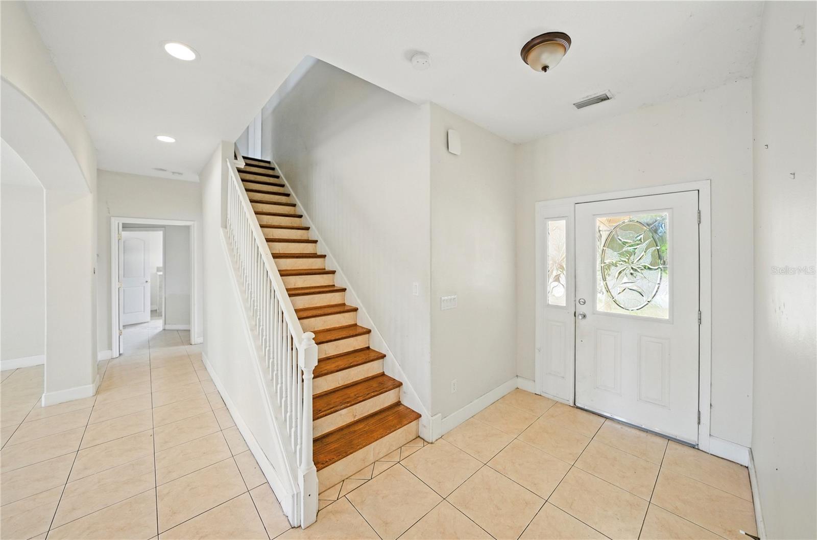 Image 4 of 48 For 134 Hickory Drive