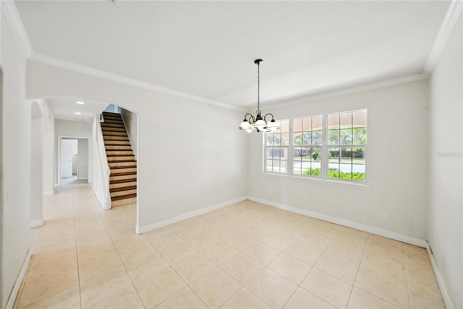 Image 5 of 48 For 134 Hickory Drive