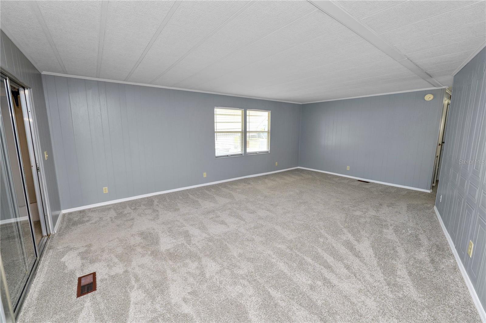 Image 18 of 33 For 1610 Reynolds Road 166