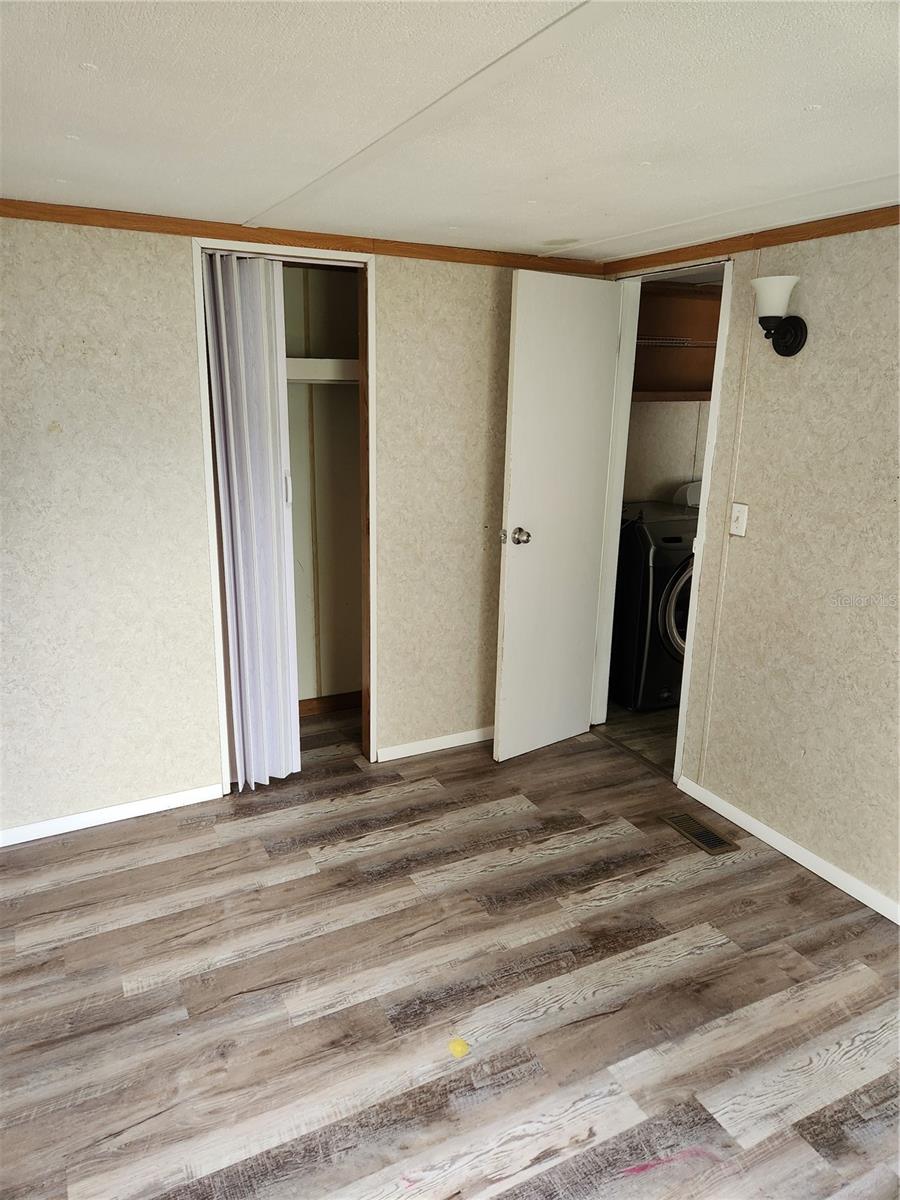 Image 7 of 7 For 2534 Shiner Drive