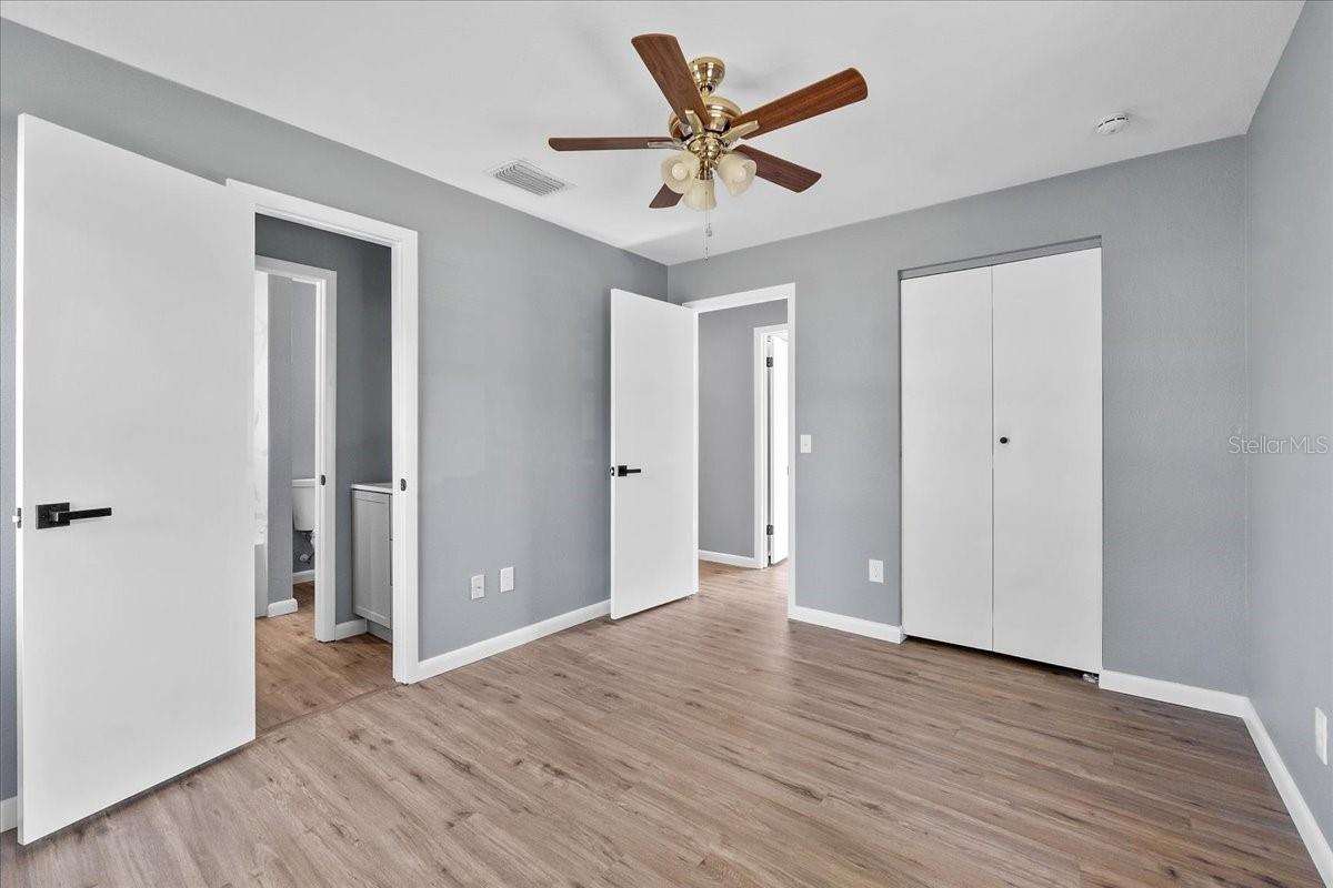 Image 14 of 44 For 825 Clermont Avenue