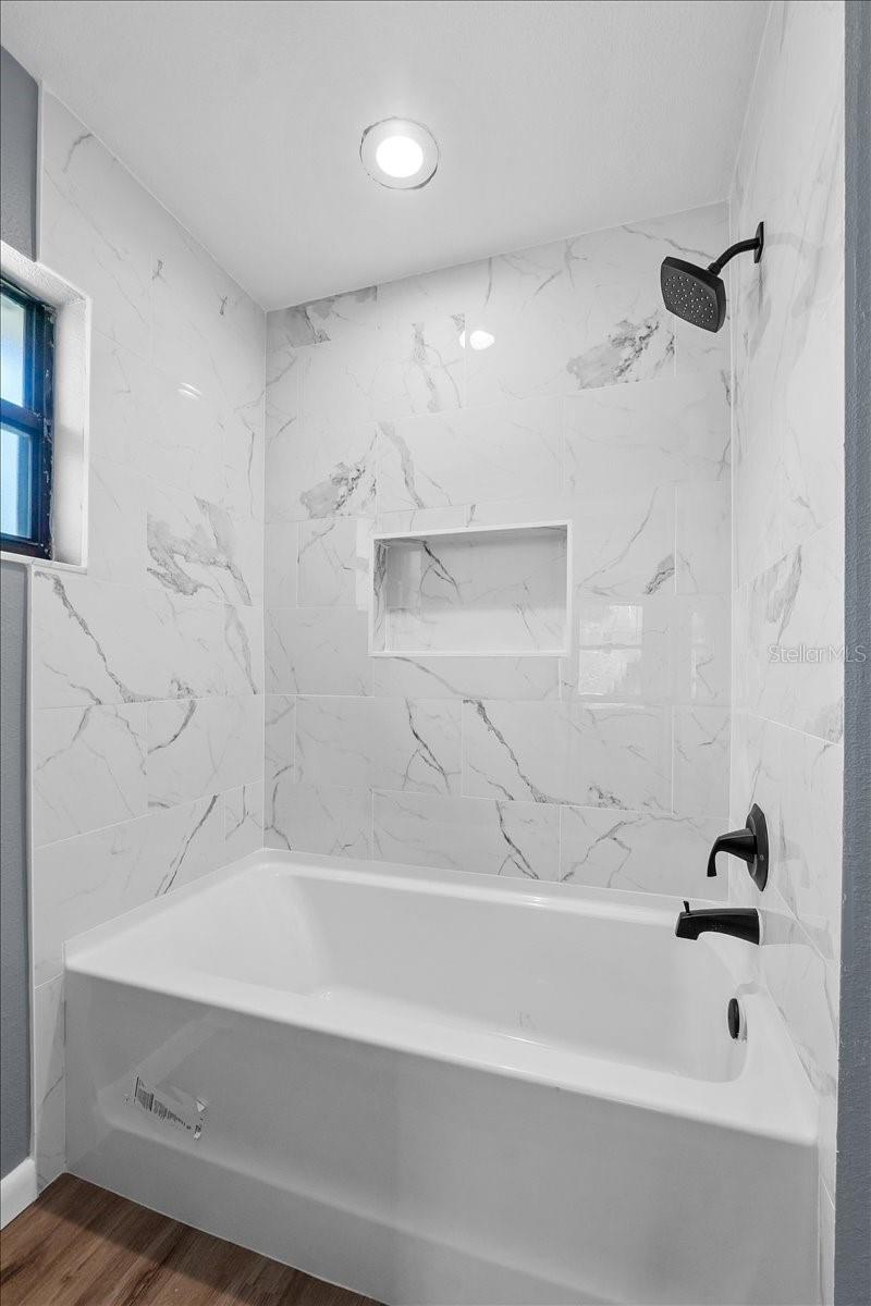 Image 18 of 44 For 825 Clermont Avenue