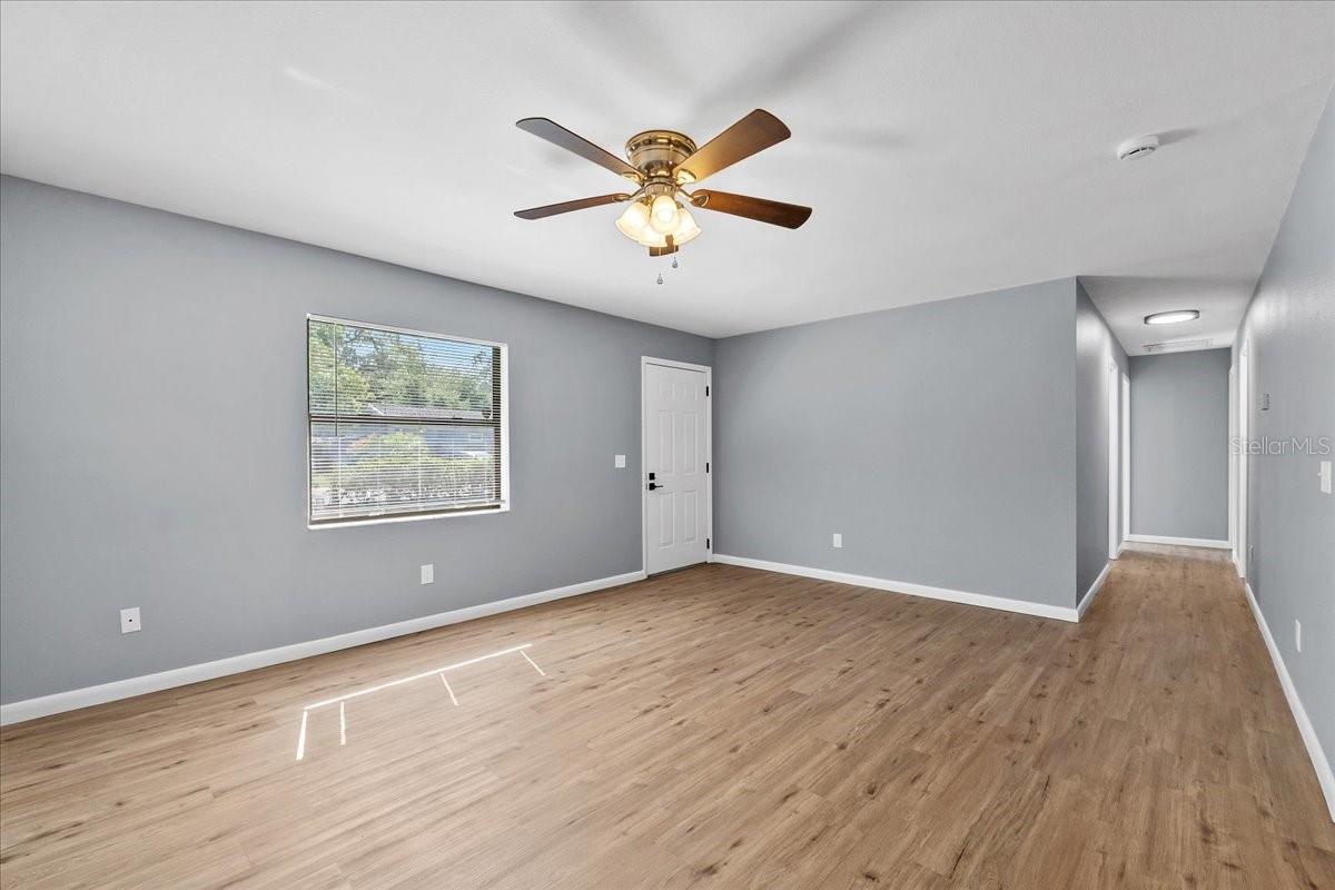 Image 4 of 44 For 825 Clermont Avenue