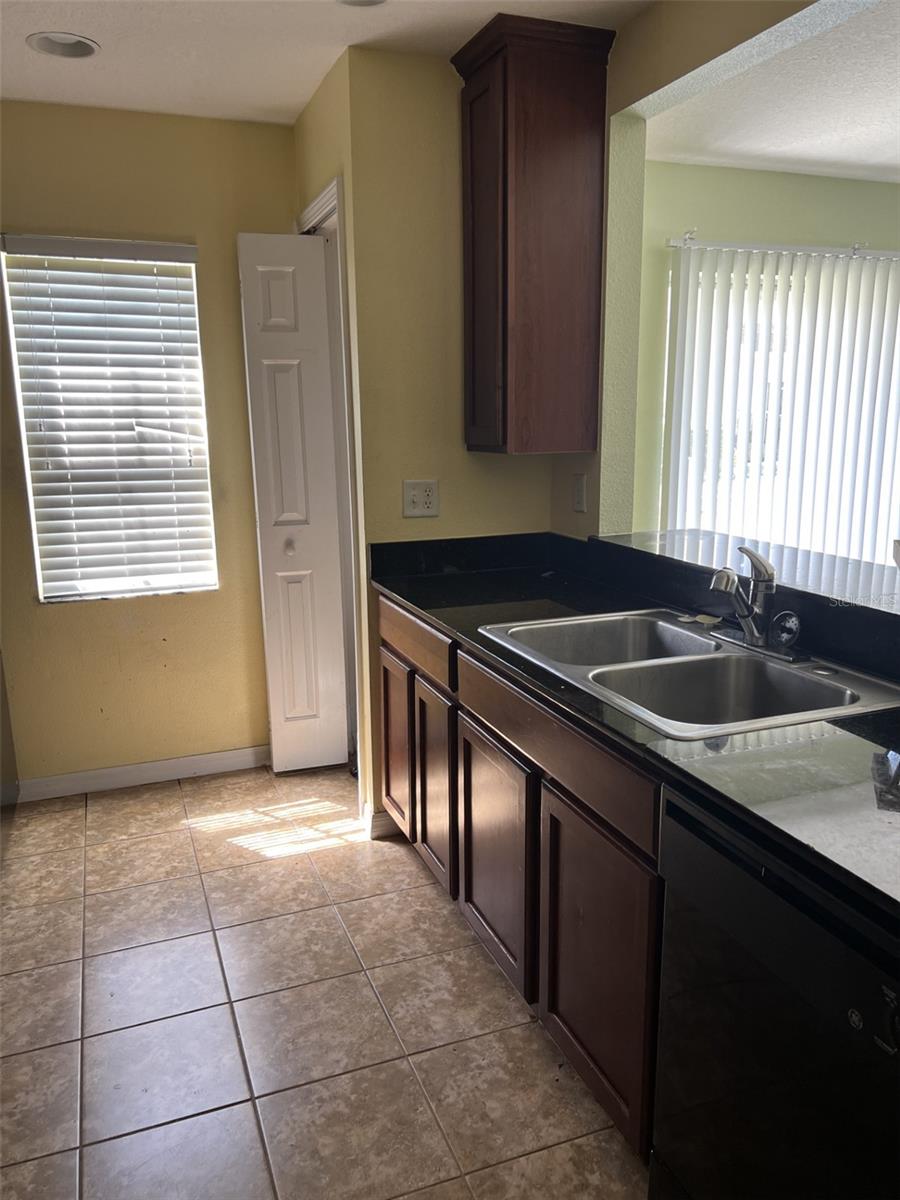 Image 4 of 5 For 5444 River Rock Road 5444