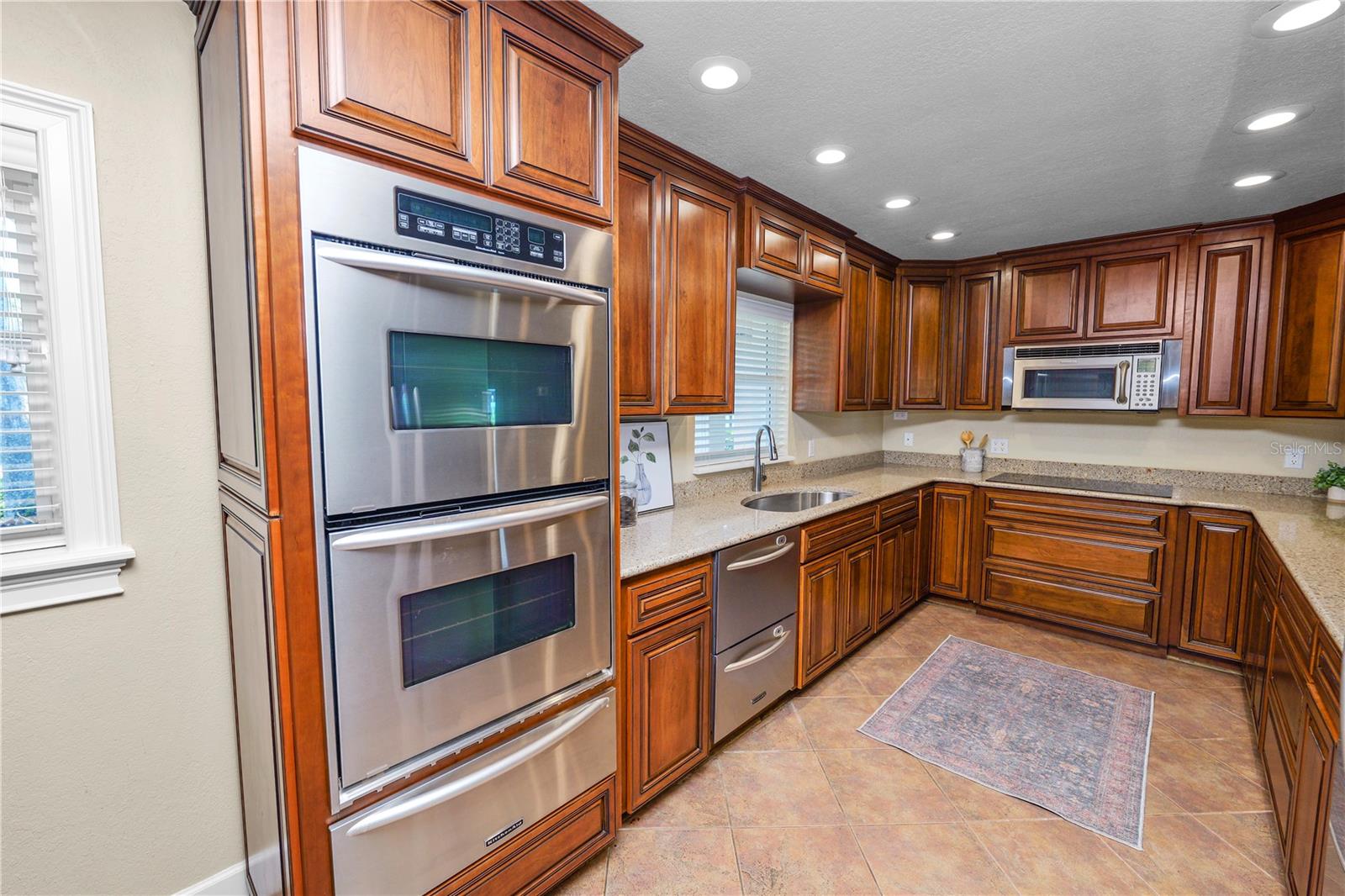 Image 18 of 44 For 5530 Driftwood Drive