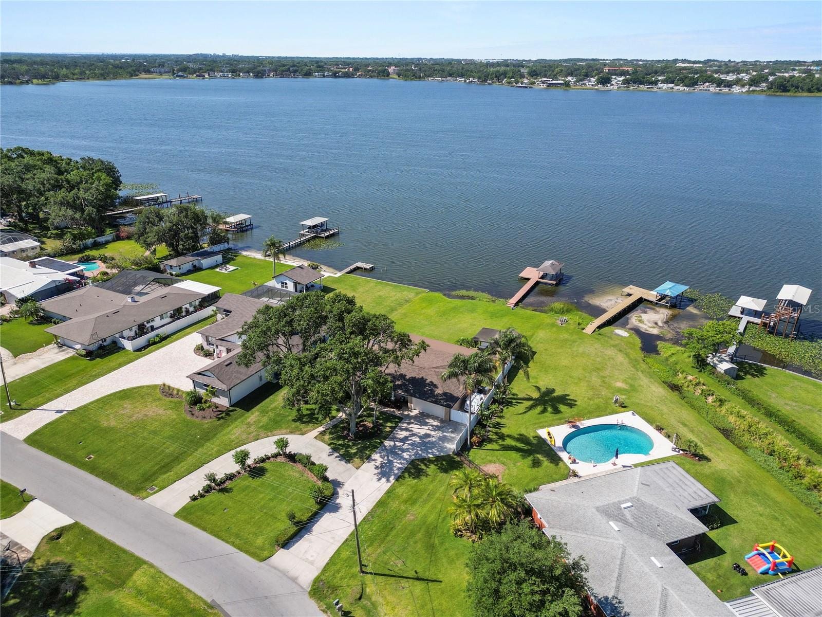Image 4 of 44 For 5530 Driftwood Drive