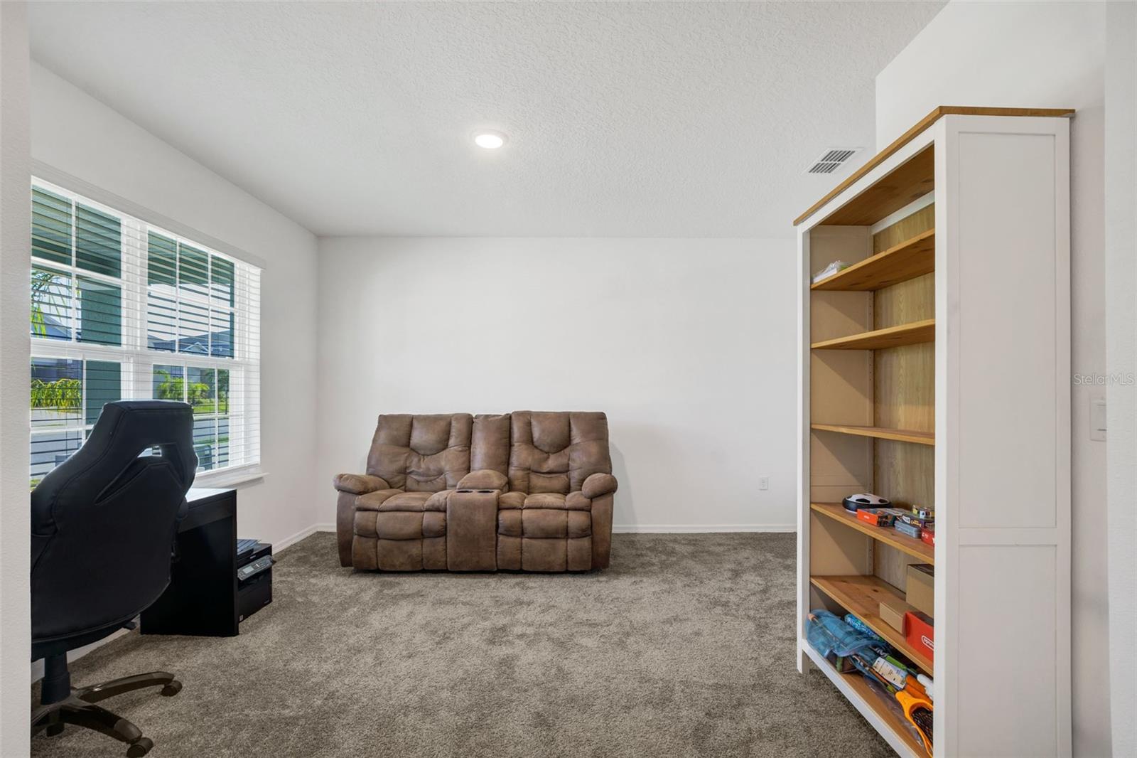 Image 17 of 52 For 871 Fillmore Court