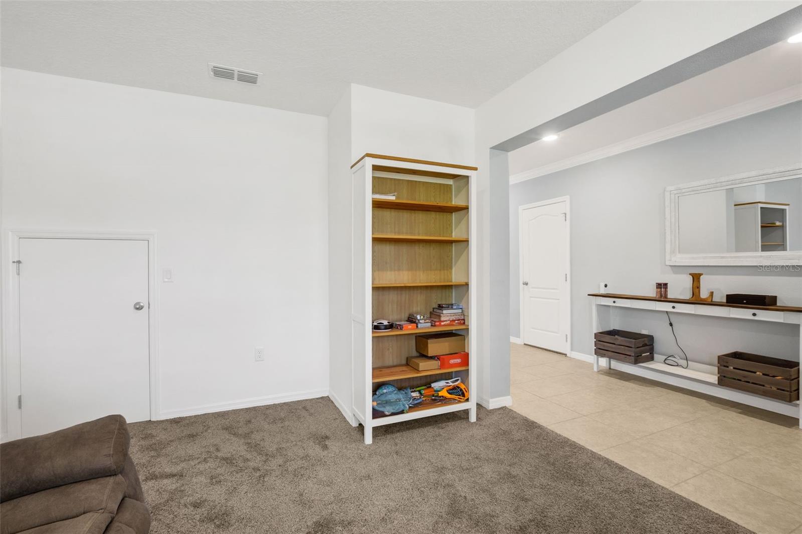 Image 18 of 52 For 871 Fillmore Court