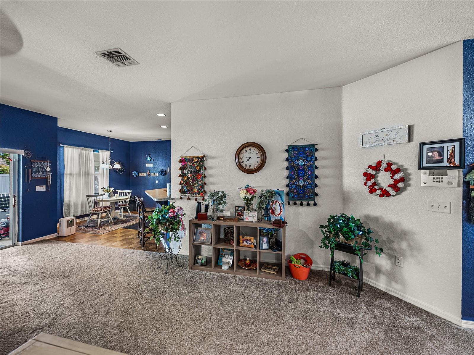 Image 17 of 54 For 2033 Normandy Heights Drive