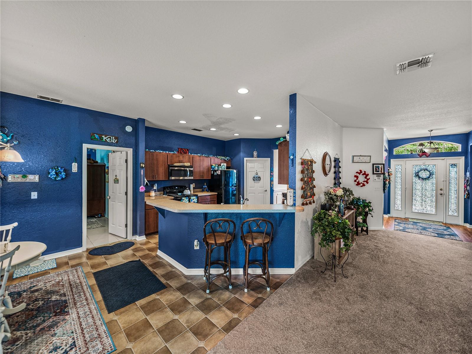 Image 19 of 54 For 2033 Normandy Heights Drive