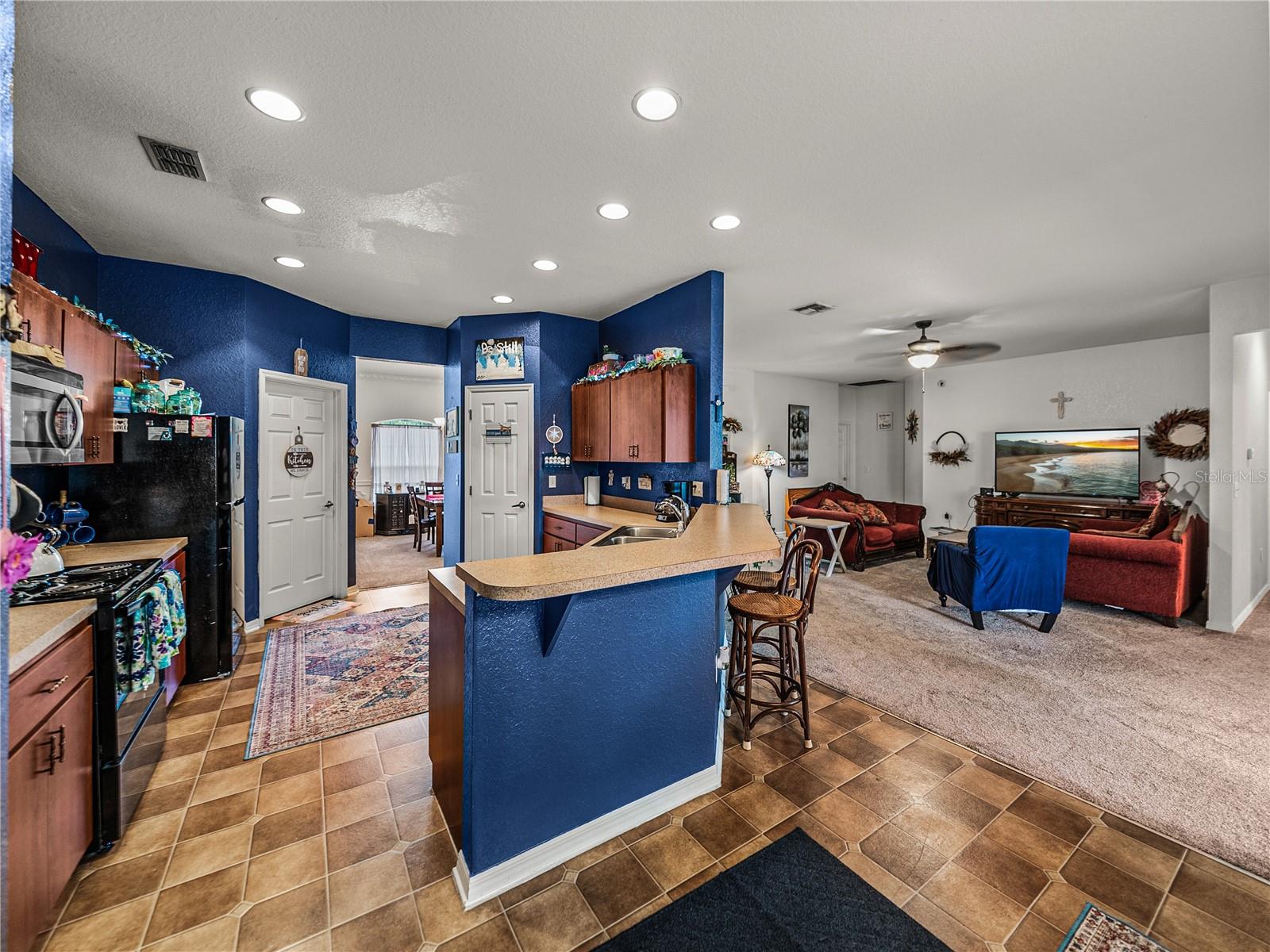Image 20 of 54 For 2033 Normandy Heights Drive