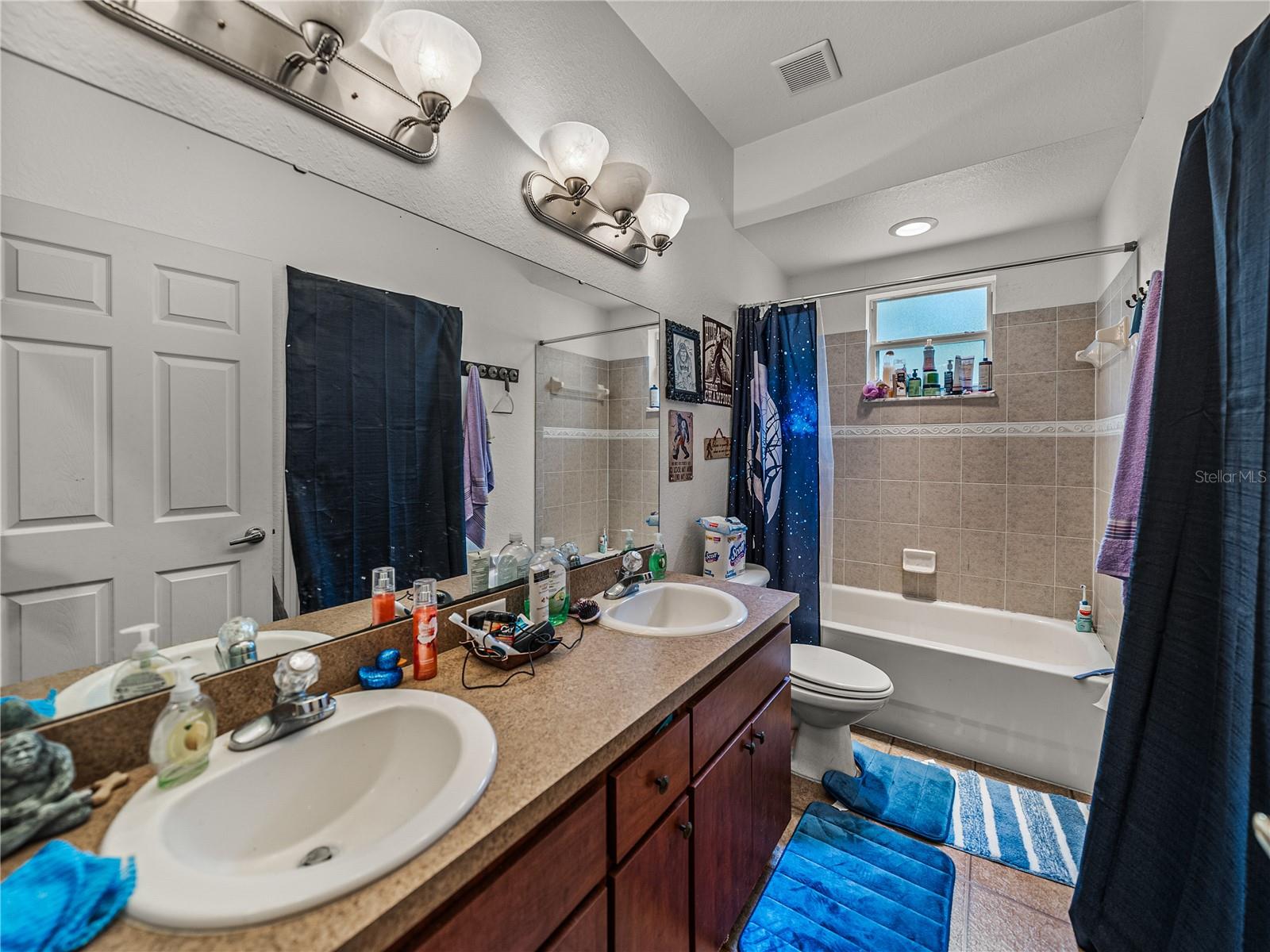 Image 38 of 54 For 2033 Normandy Heights Drive