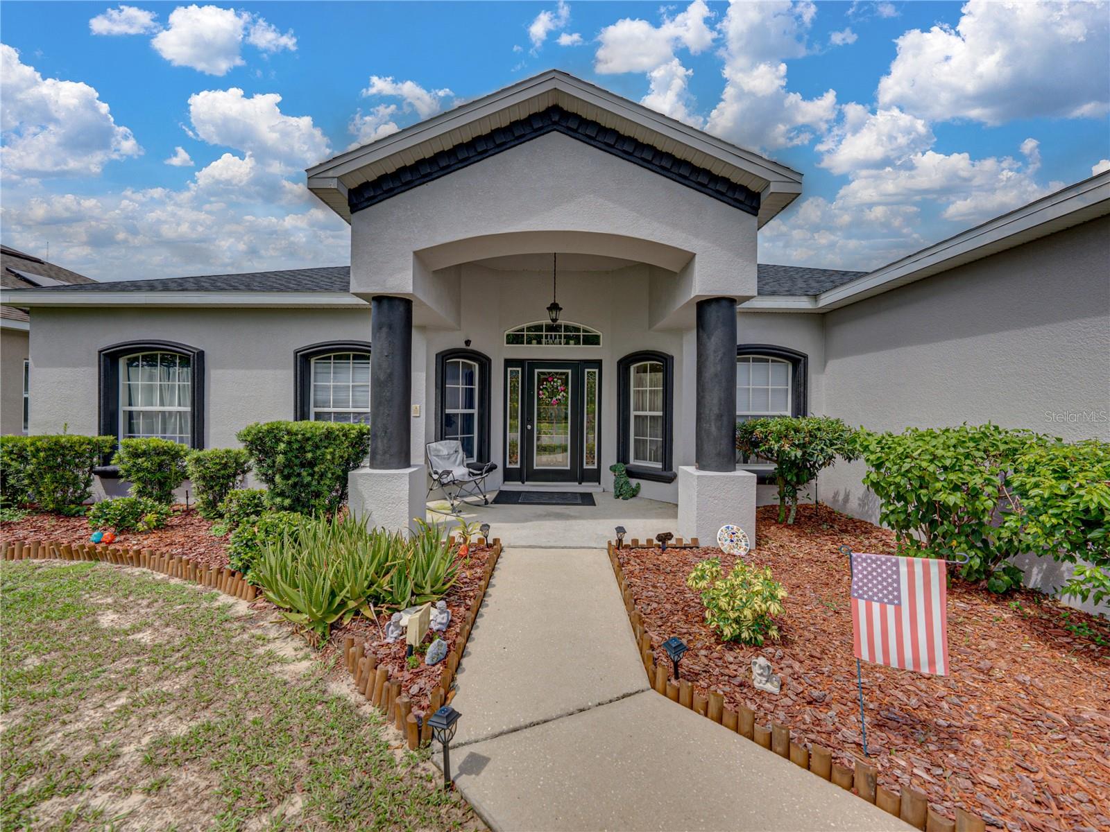 Image 4 of 54 For 2033 Normandy Heights Drive