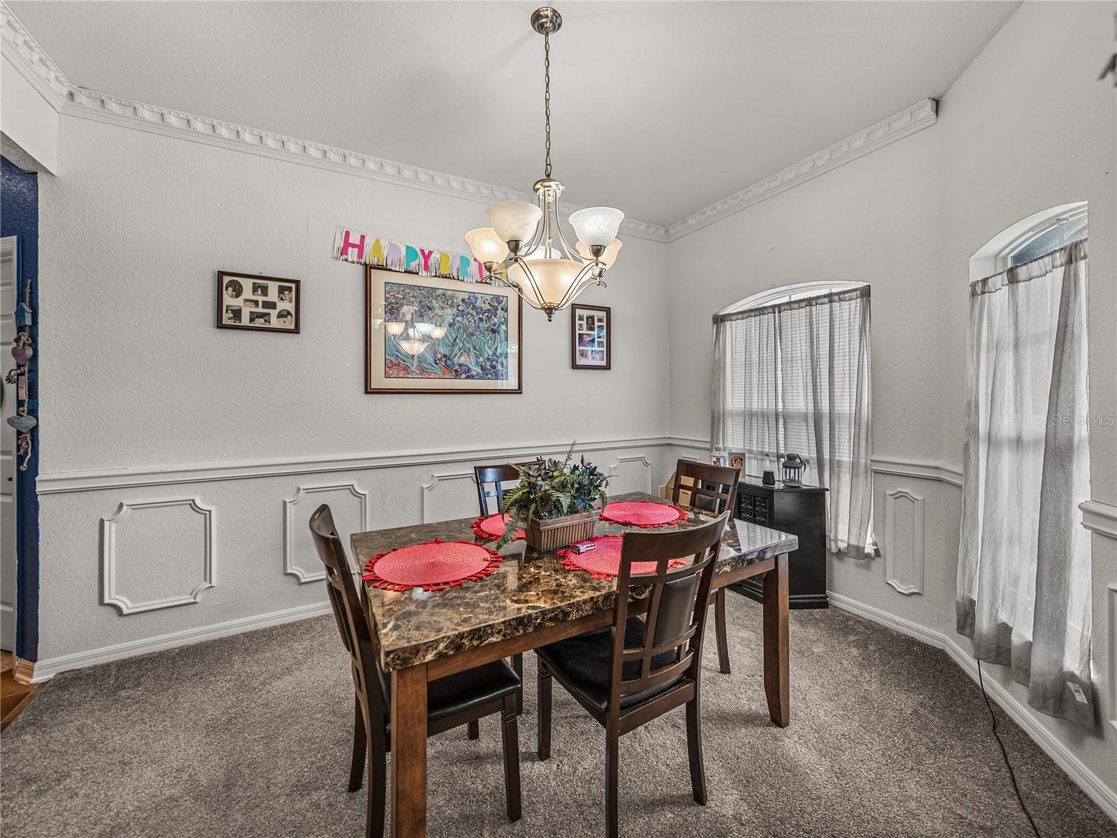 Image 9 of 54 For 2033 Normandy Heights Drive