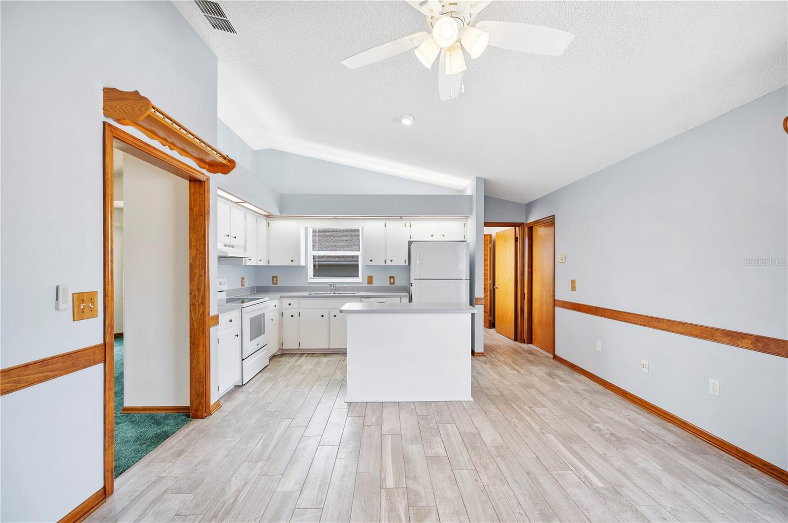 Image 10 of 35 For 3226 Cherry Hill Circle S