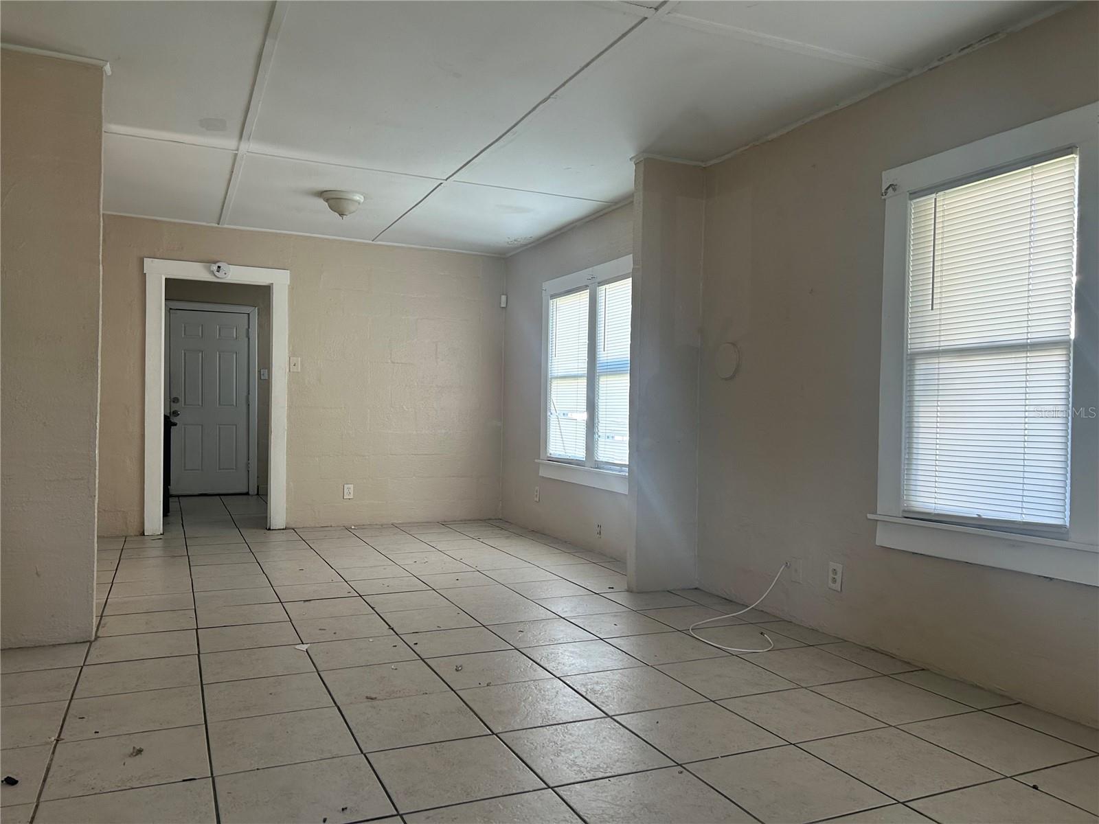 Image 2 of 17 For 711 Valencia Street