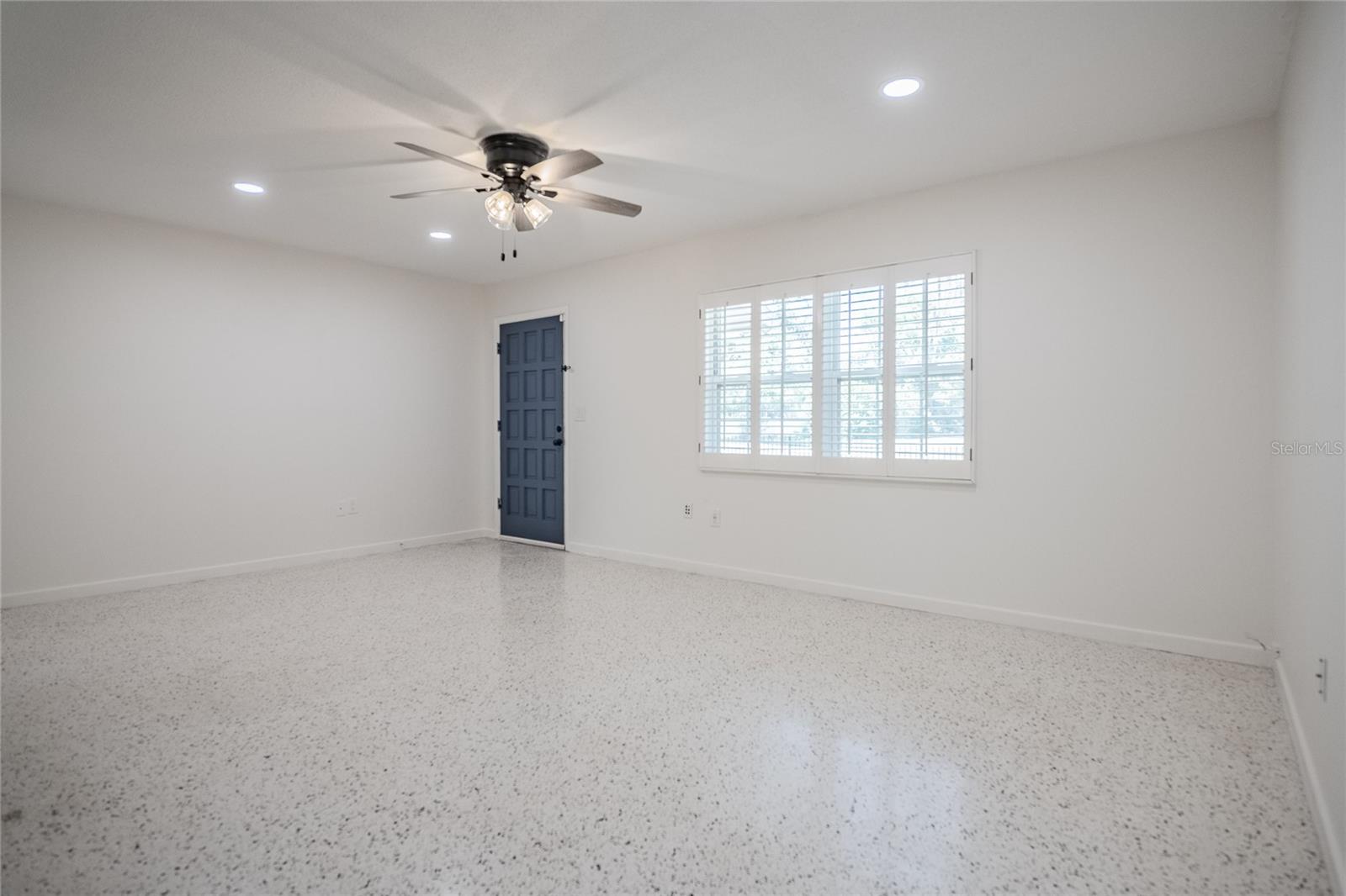 Image 11 of 44 For 3880 Cleveland Heights Boulevard
