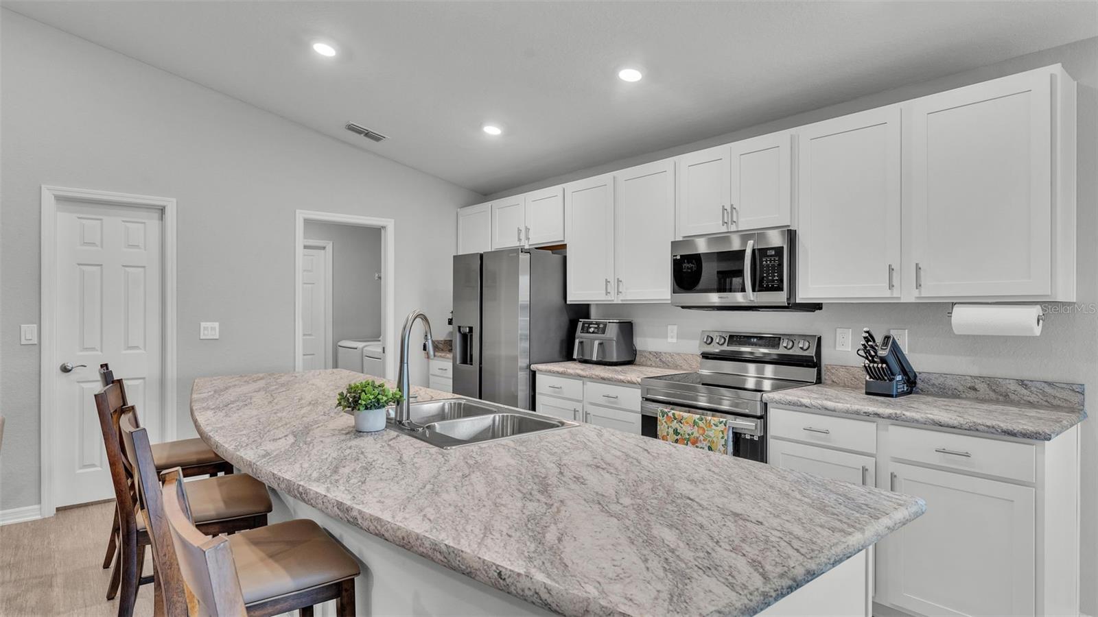 Image 9 of 48 For 2611 San Marco Way