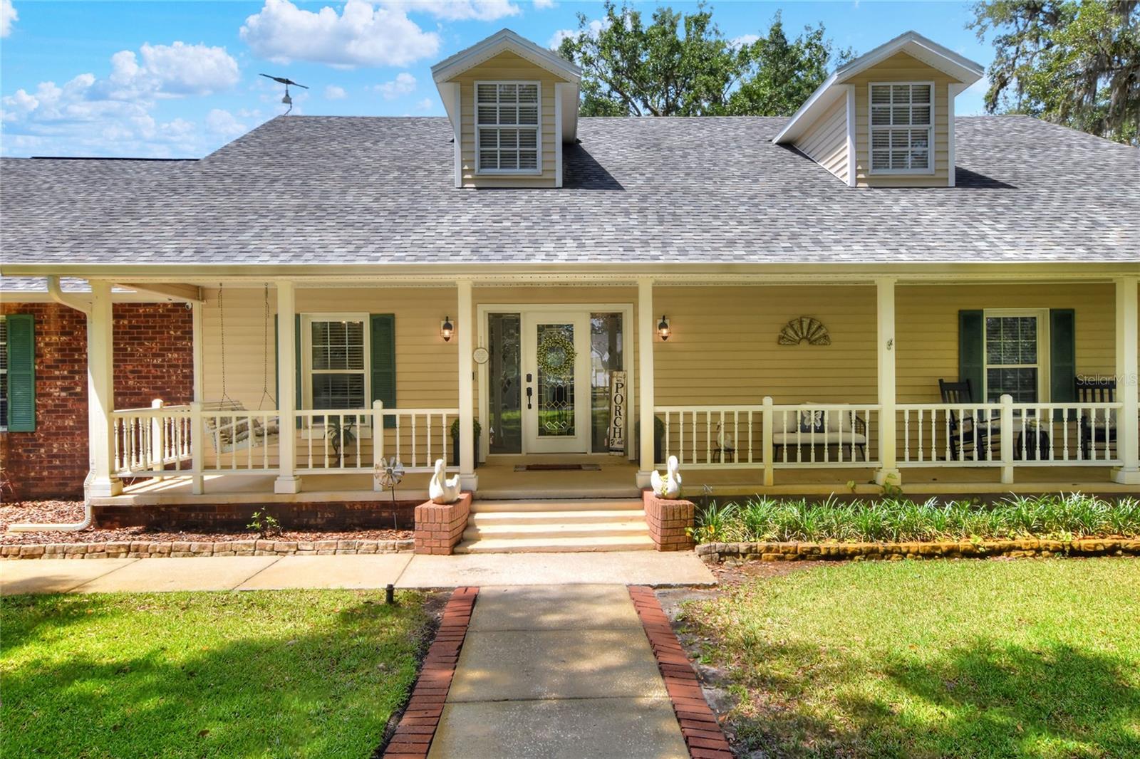 Image 2 of 57 For 930 Country Oaks Lane