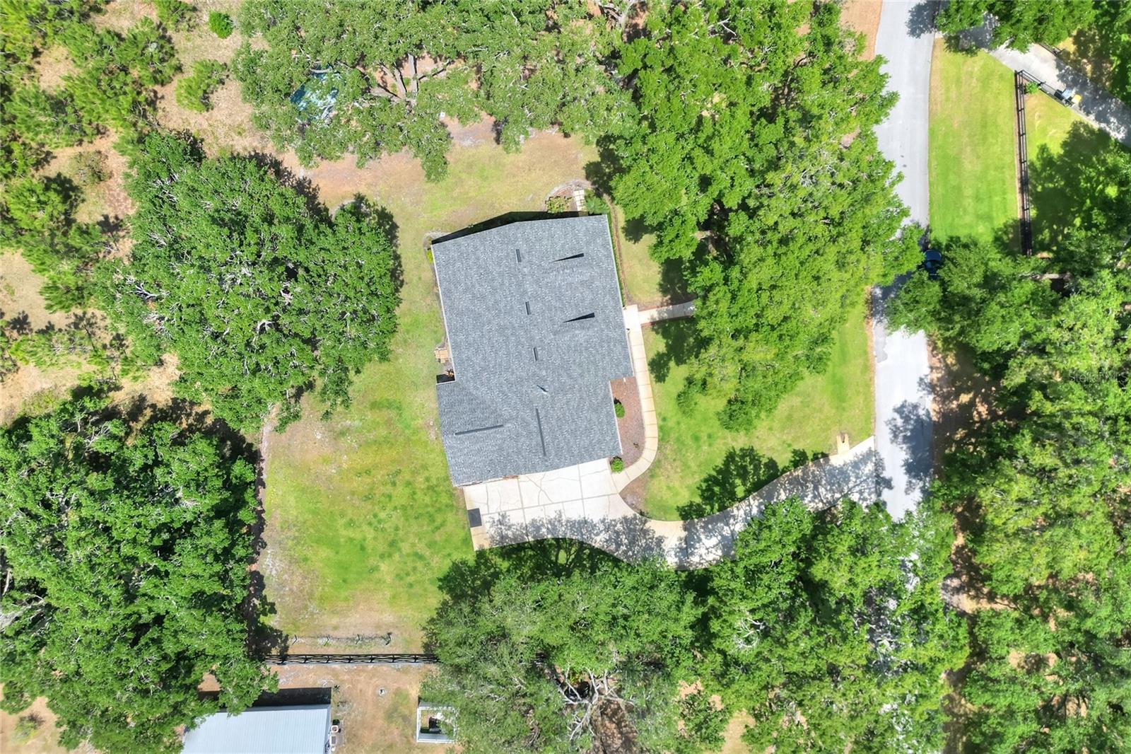 Image 52 of 57 For 930 Country Oaks Lane