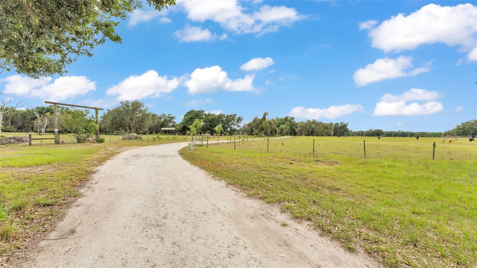 Image 3 of 69 For 4773 47th Boulevard