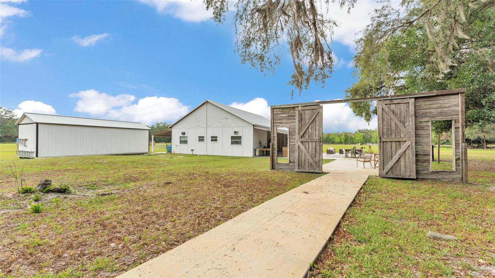Image 43 of 69 For 4773 47th Boulevard