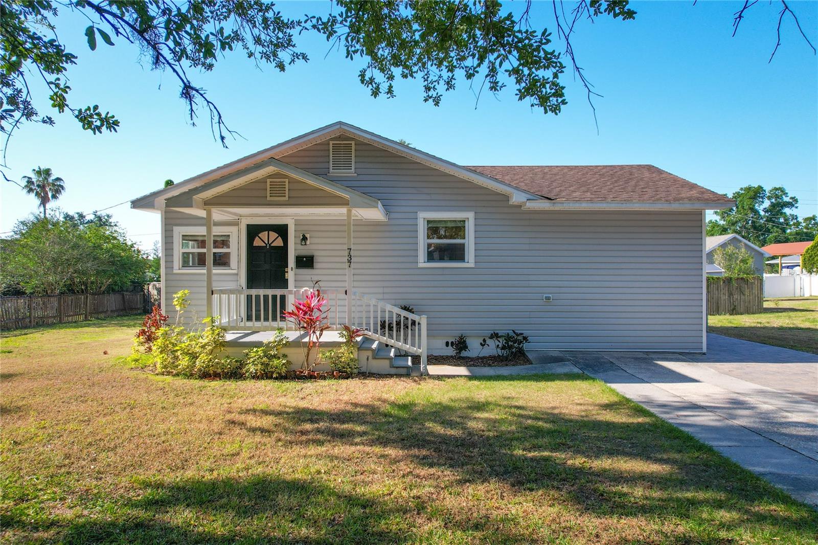 Details for 737 Kensington Street, LAKELAND, FL 33803