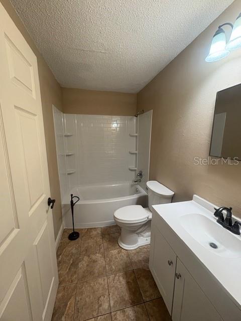 Image 12 of 19 For 105 Sunshine Boulevard